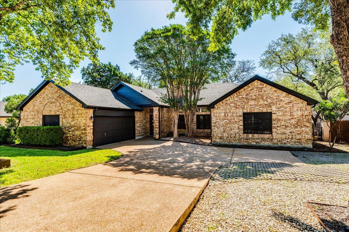 107 Copperleaf, Lakeway, TX 78734 — photo 1