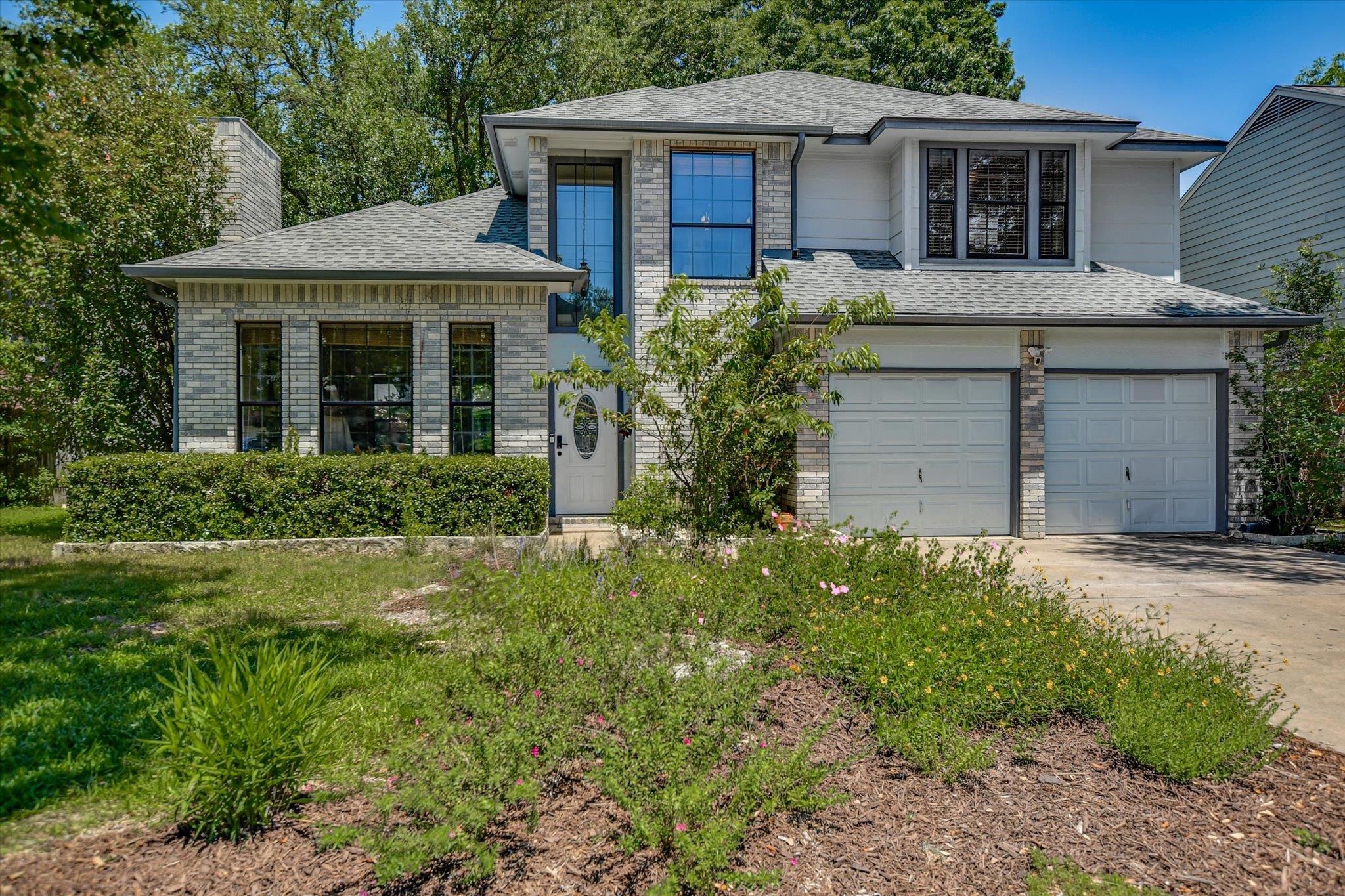 1104 Crestview, Round Rock, TX 78681 — photo 1