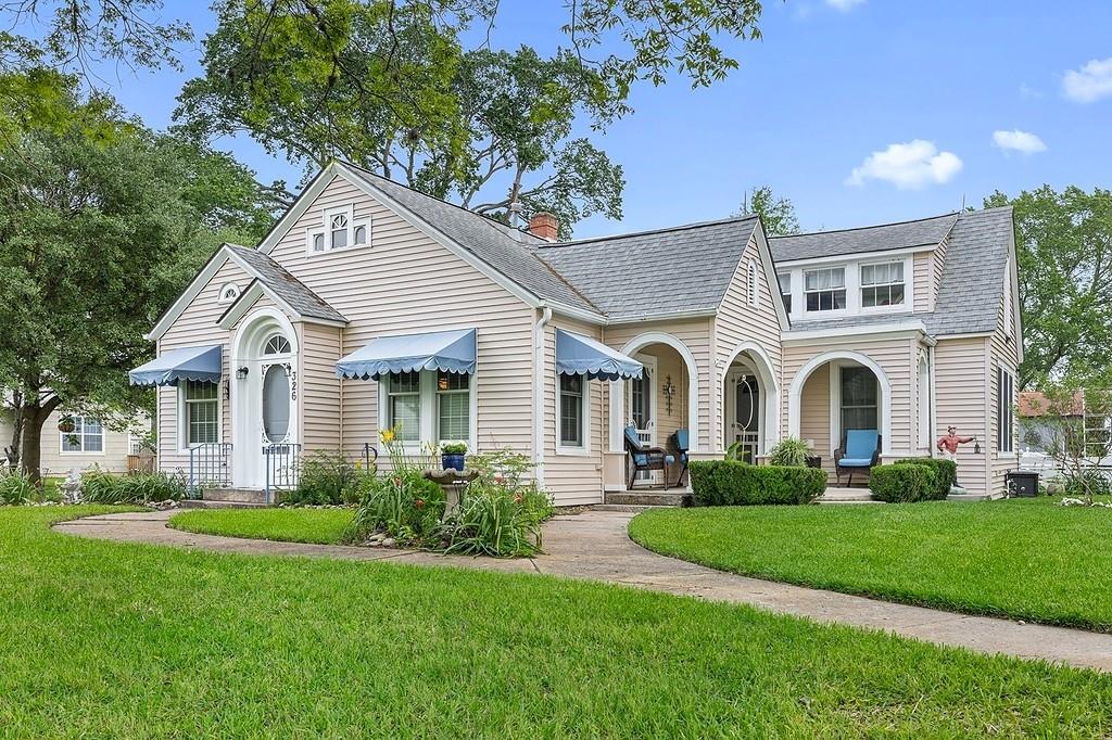 326 Centennial