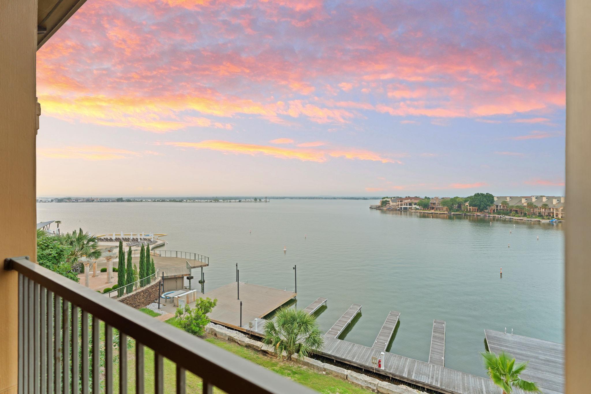 98 Island, Horseshoe Bay, TX 78657 — photo 1