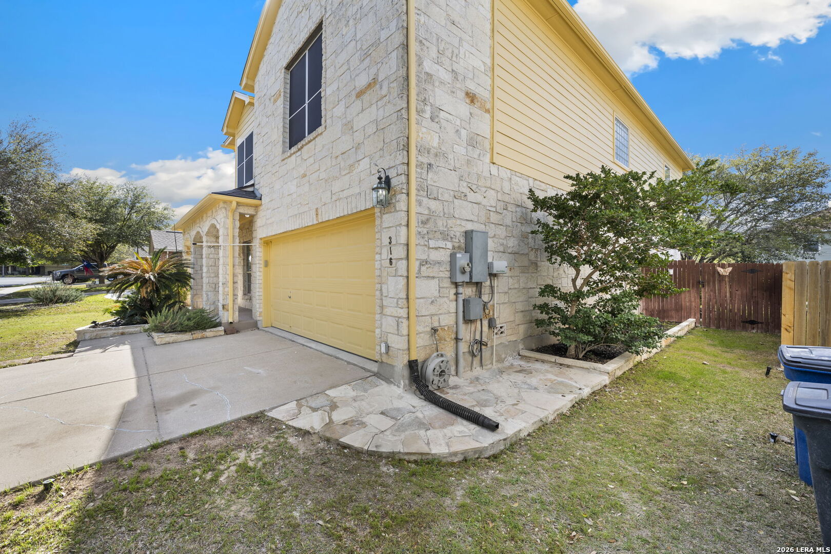 316 Sparrow, , 78130 — photo 1