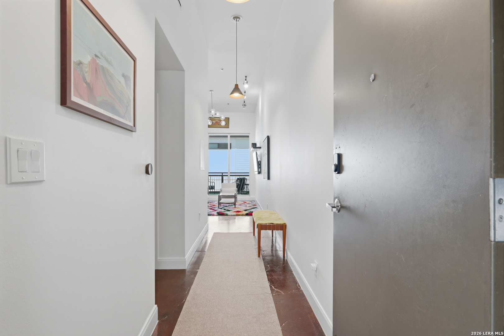 831 Flores, ,  78204 — photo 1