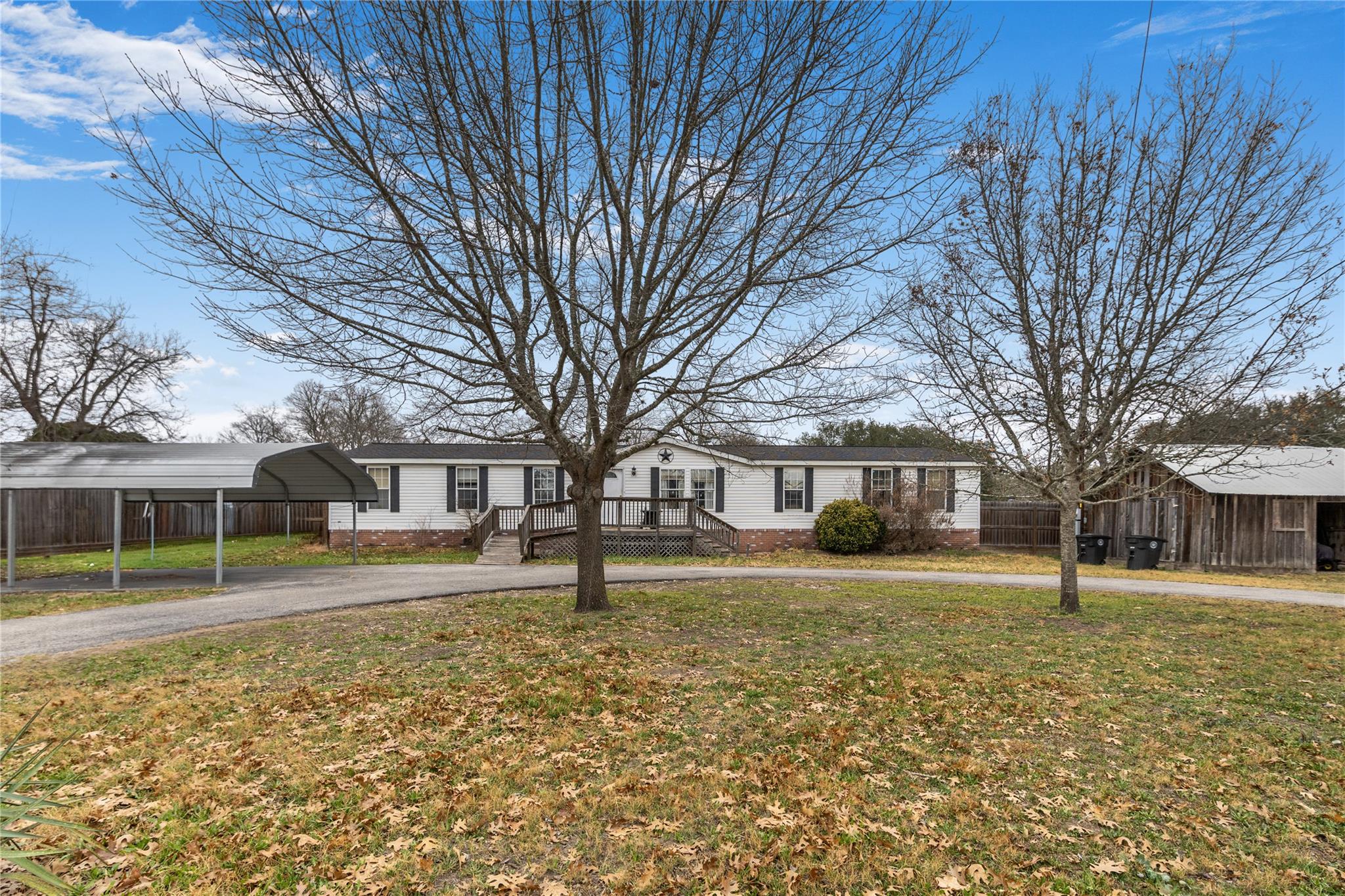 1005 Baumgarten, Schulenburg, TX 78956 — photo 1
