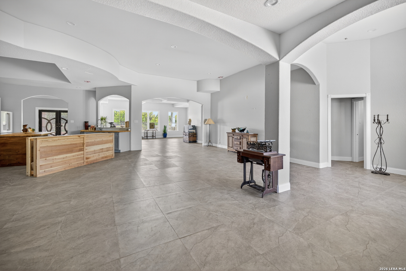 510 HIGH MDW, ,  78052 — photo 1