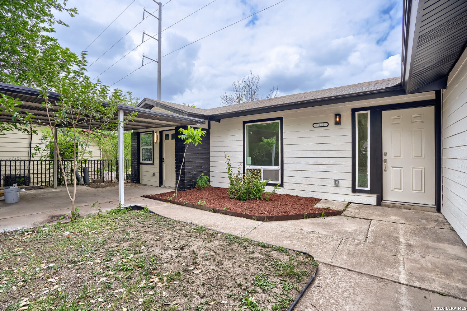 5207 Hemphill DR, ,  78228 — photo 1