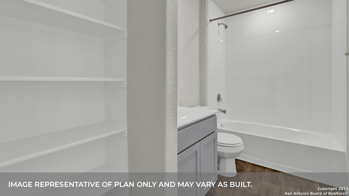 1005 VILLAGE RUN, ,  78155 — photo 1