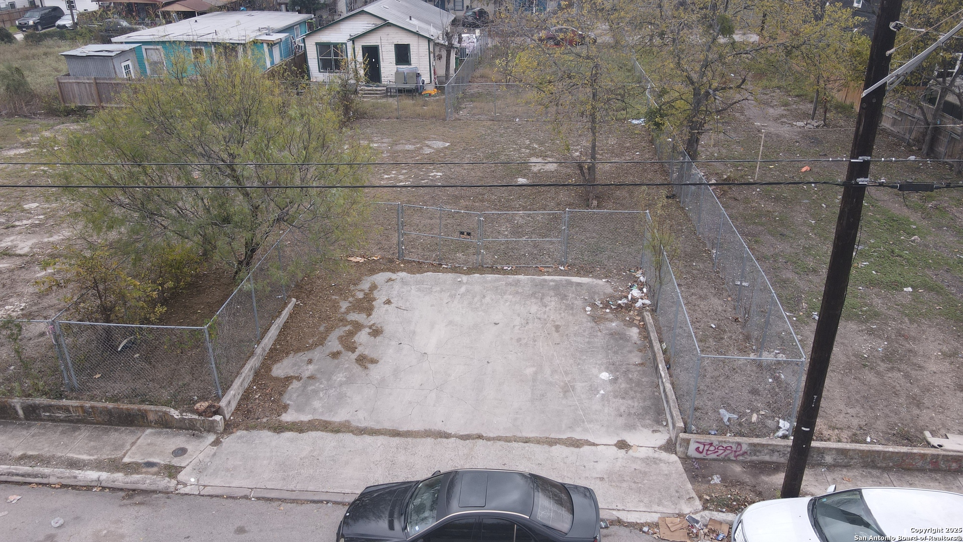 2208 Poplar #2, ,  78207 — photo 1