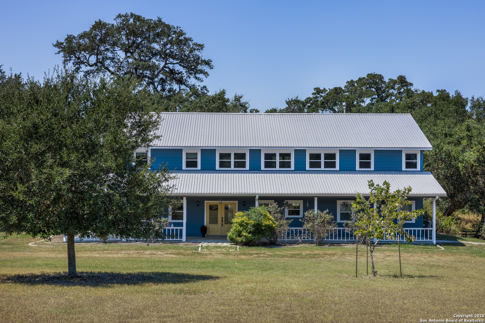5450 Mazurek, Schulenburg, TX 78956 — photo 1