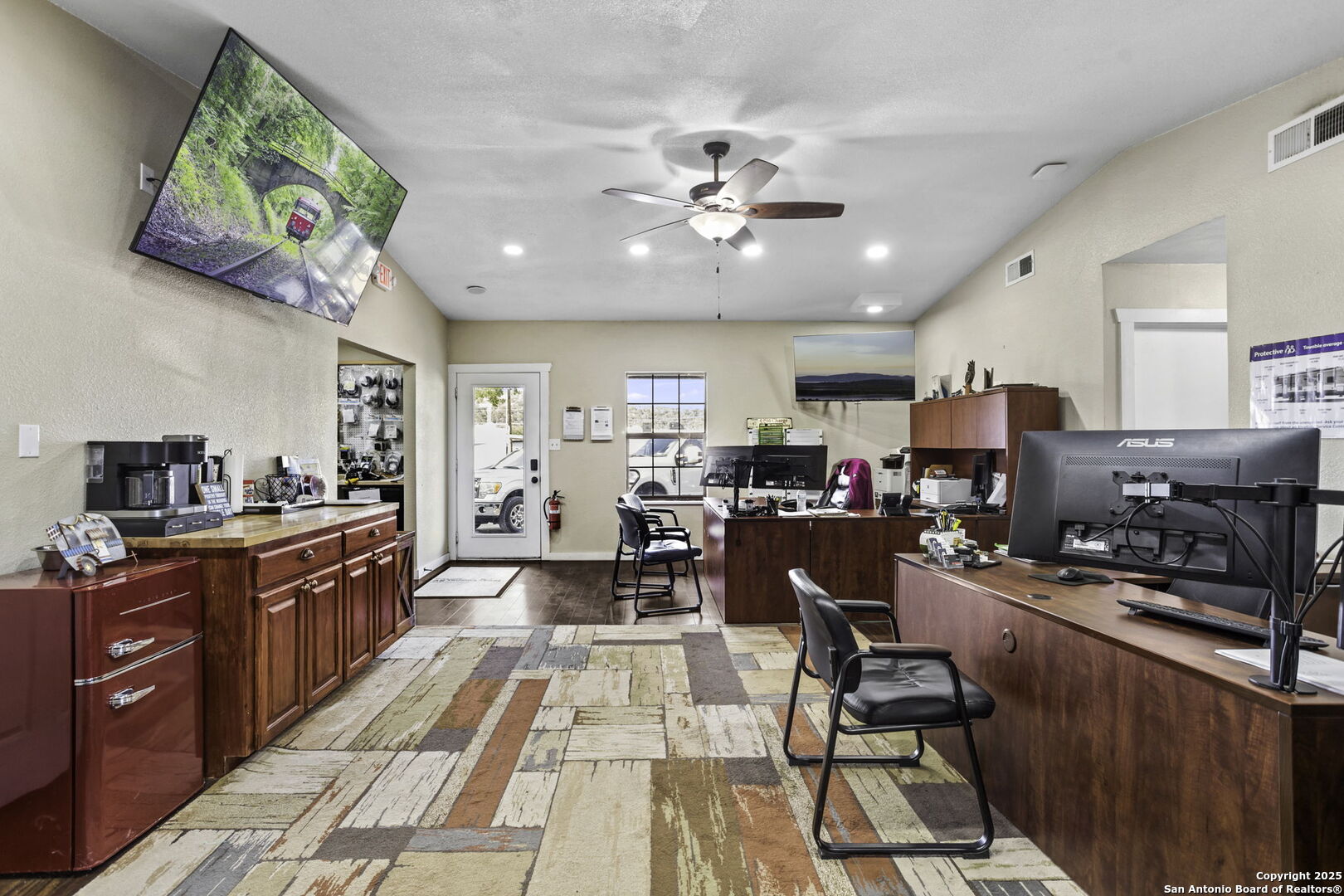 16415 Access Road, ,  78133 — photo 1
