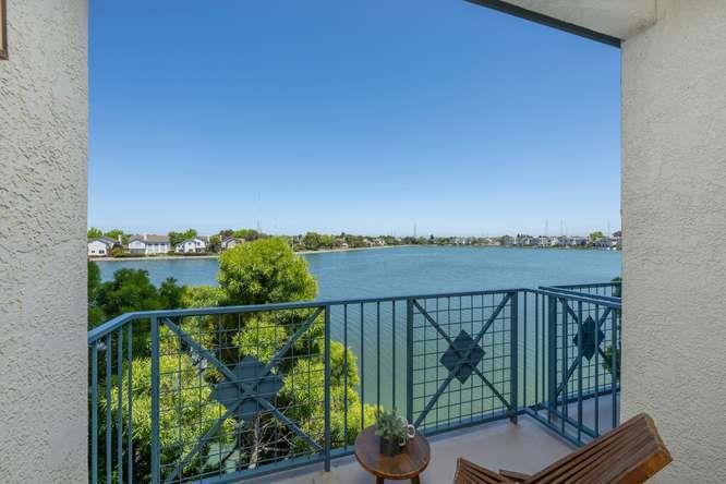 300 Baltic Circle 318, Redwood City, CA 94065 — photo 1