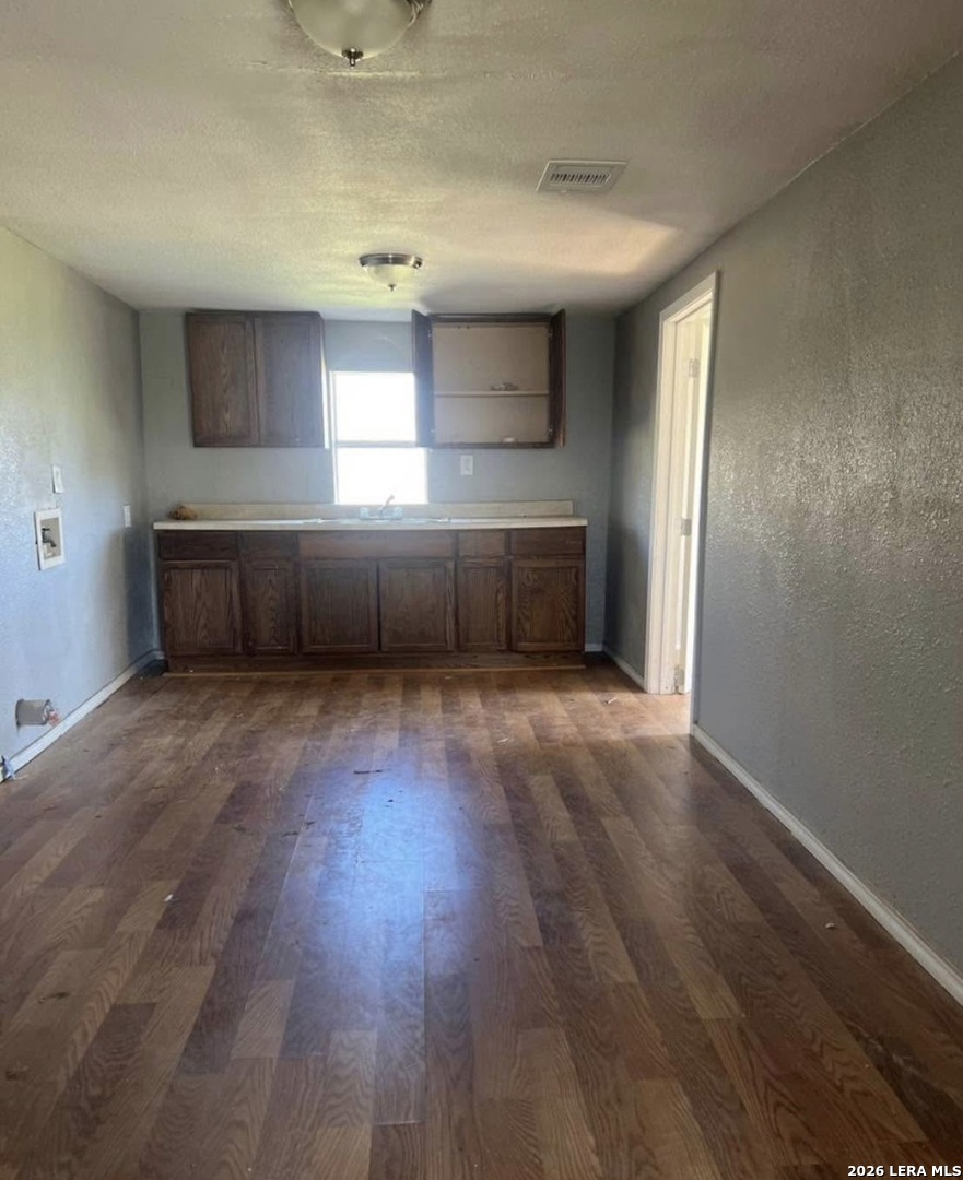 416 Curtis, ,  78017 — photo 1