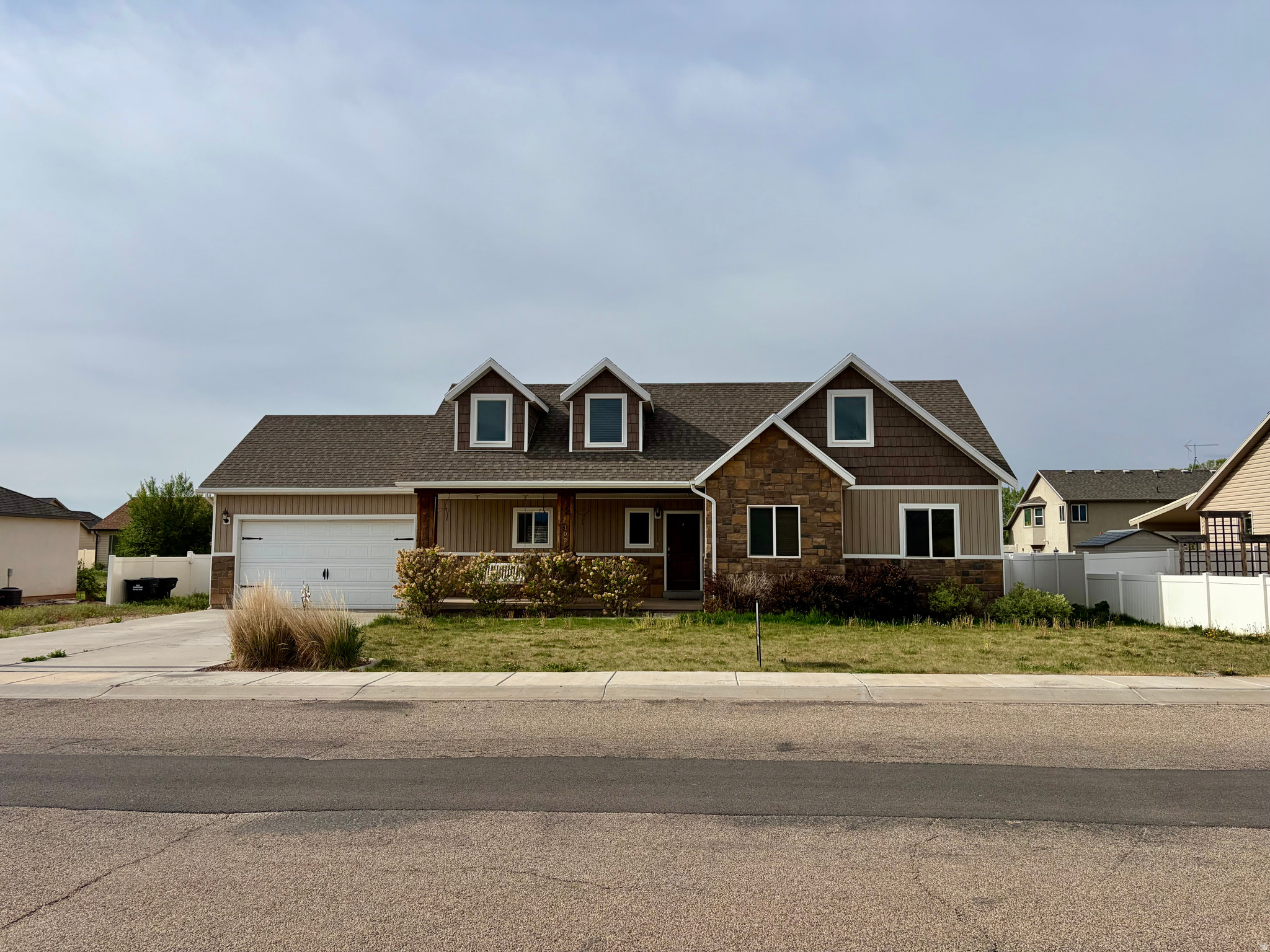 102 E 1800 S, Roosevelt, UT 84066 — photo 1
