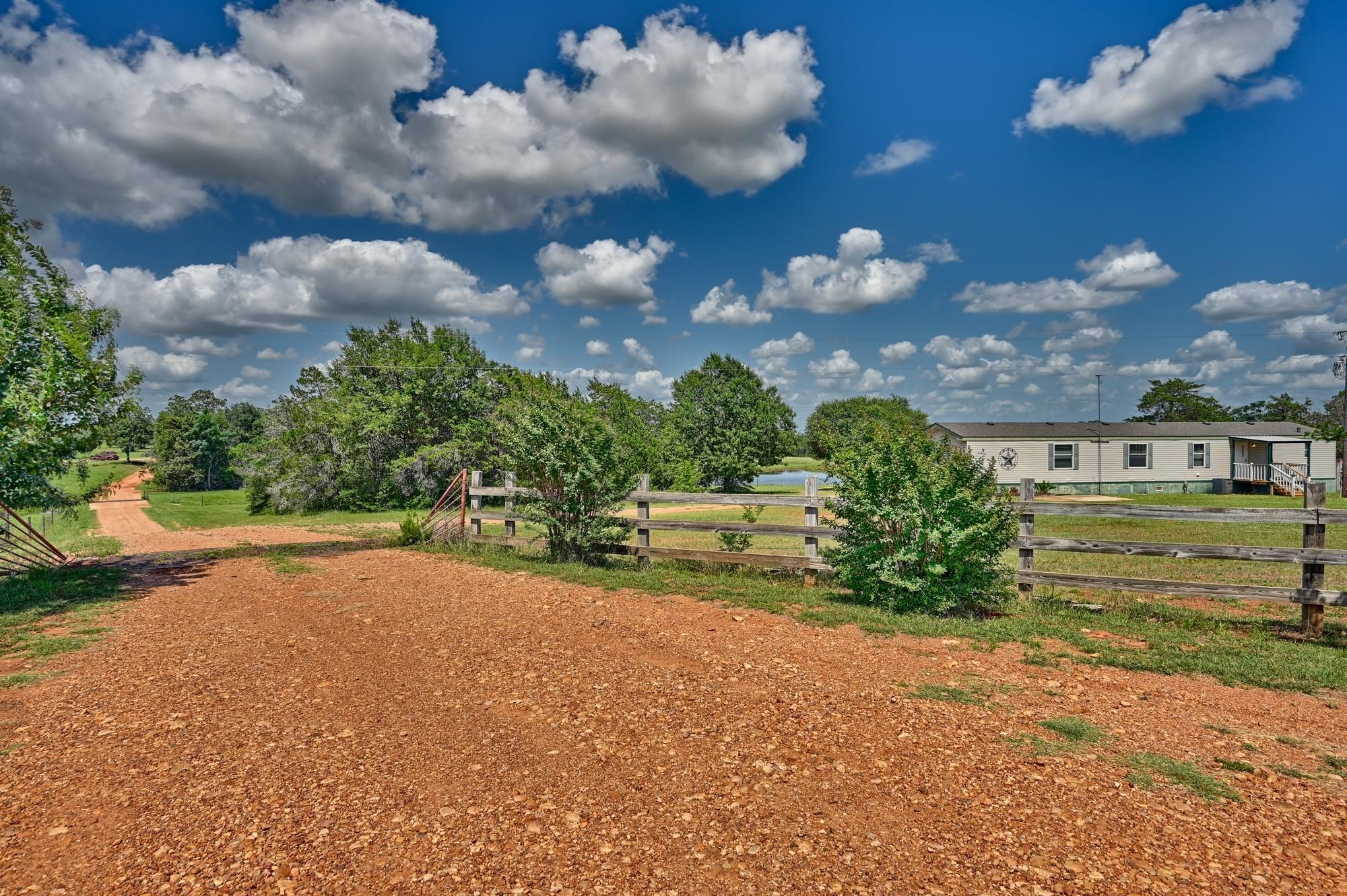 1368 County Road 207, Giddings, TX 78942 — photo 1