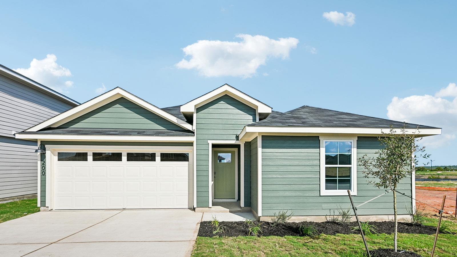 200  Salkeld Dr, Uhland, TX 78640 — photo 1