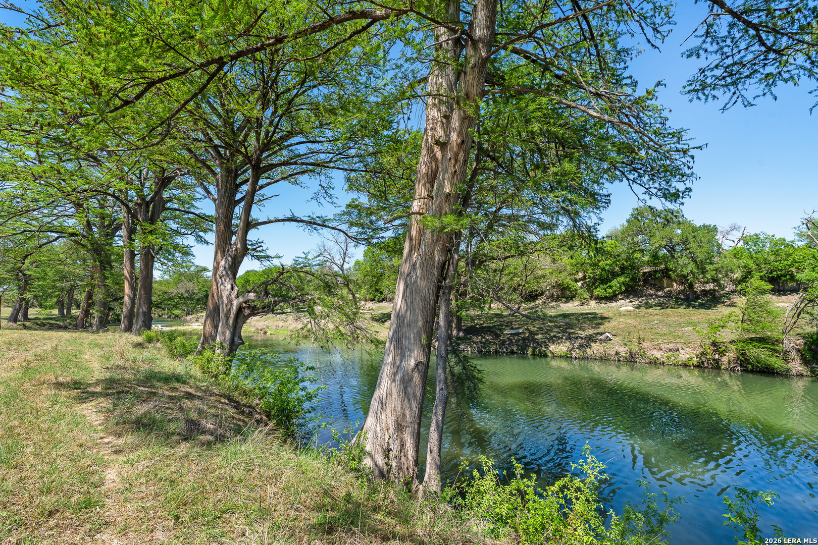 0011 Clearwater, Comfort, TX 78006 — photo 1
