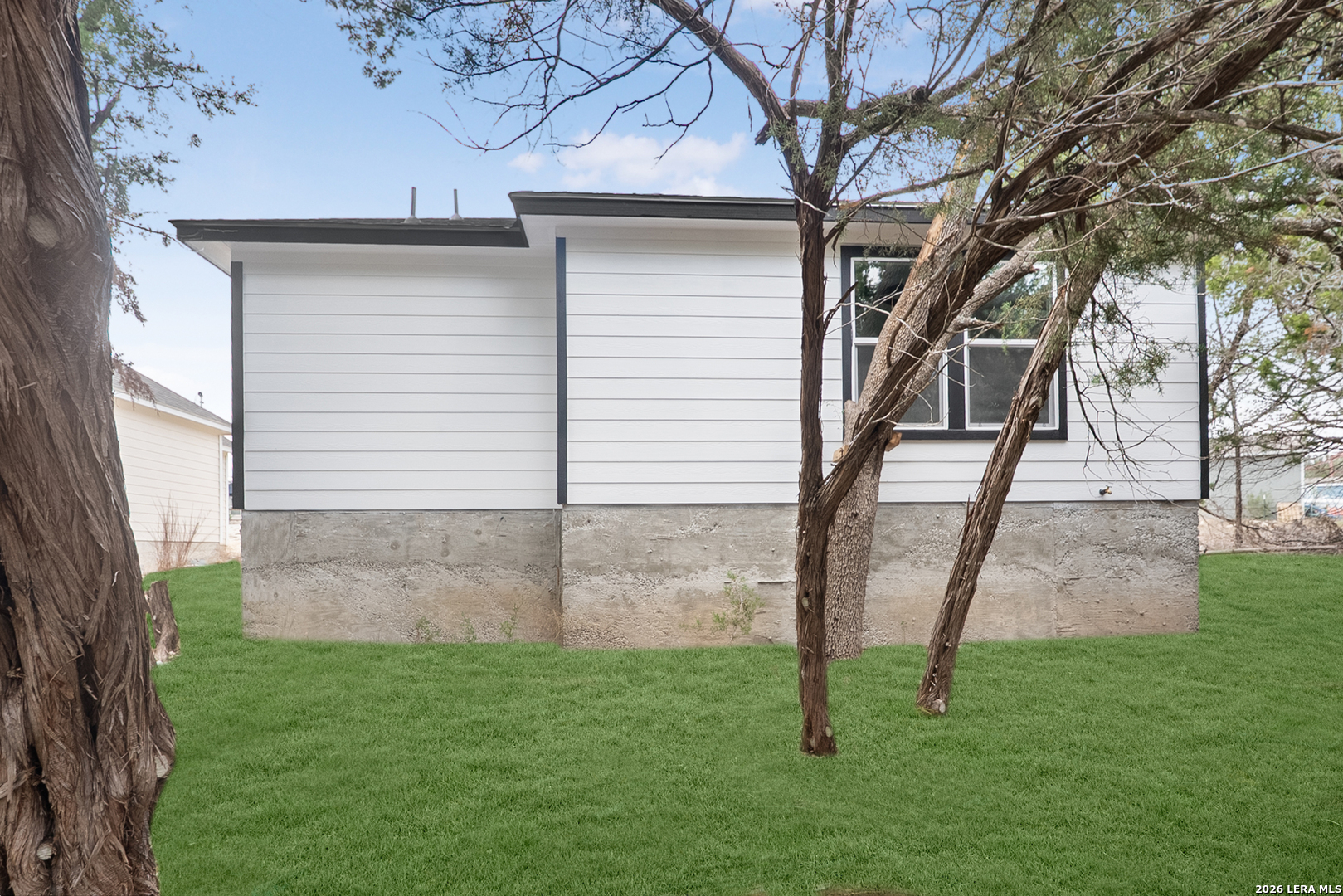 845 TEE DR, ,  78070 — photo 1