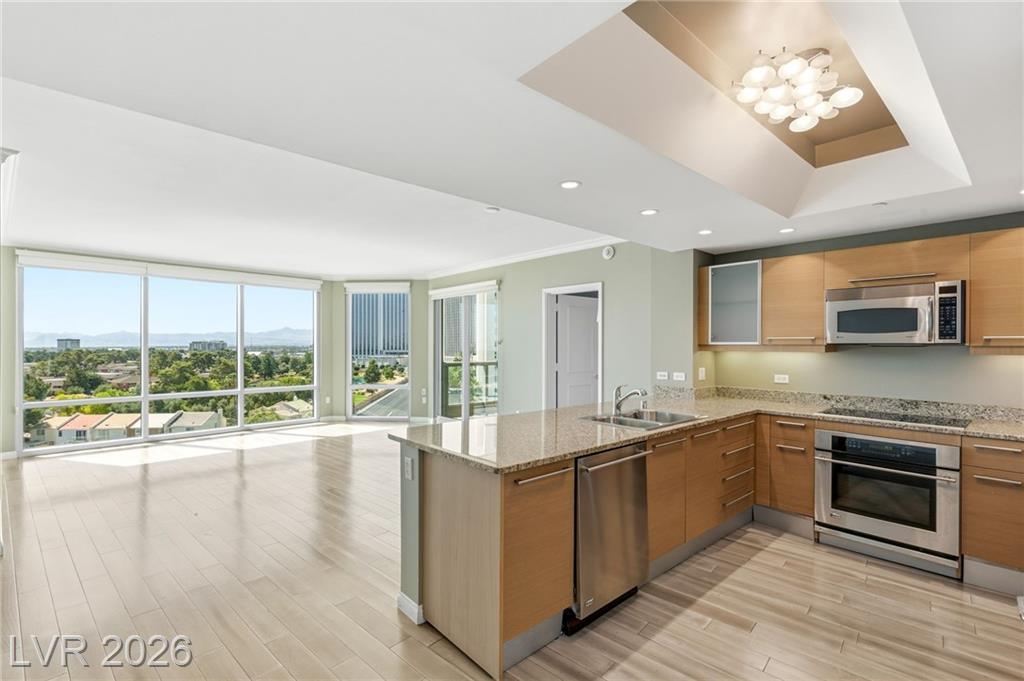 322 Karen Avenue, Las Vegas, NV 89109 — photo 1