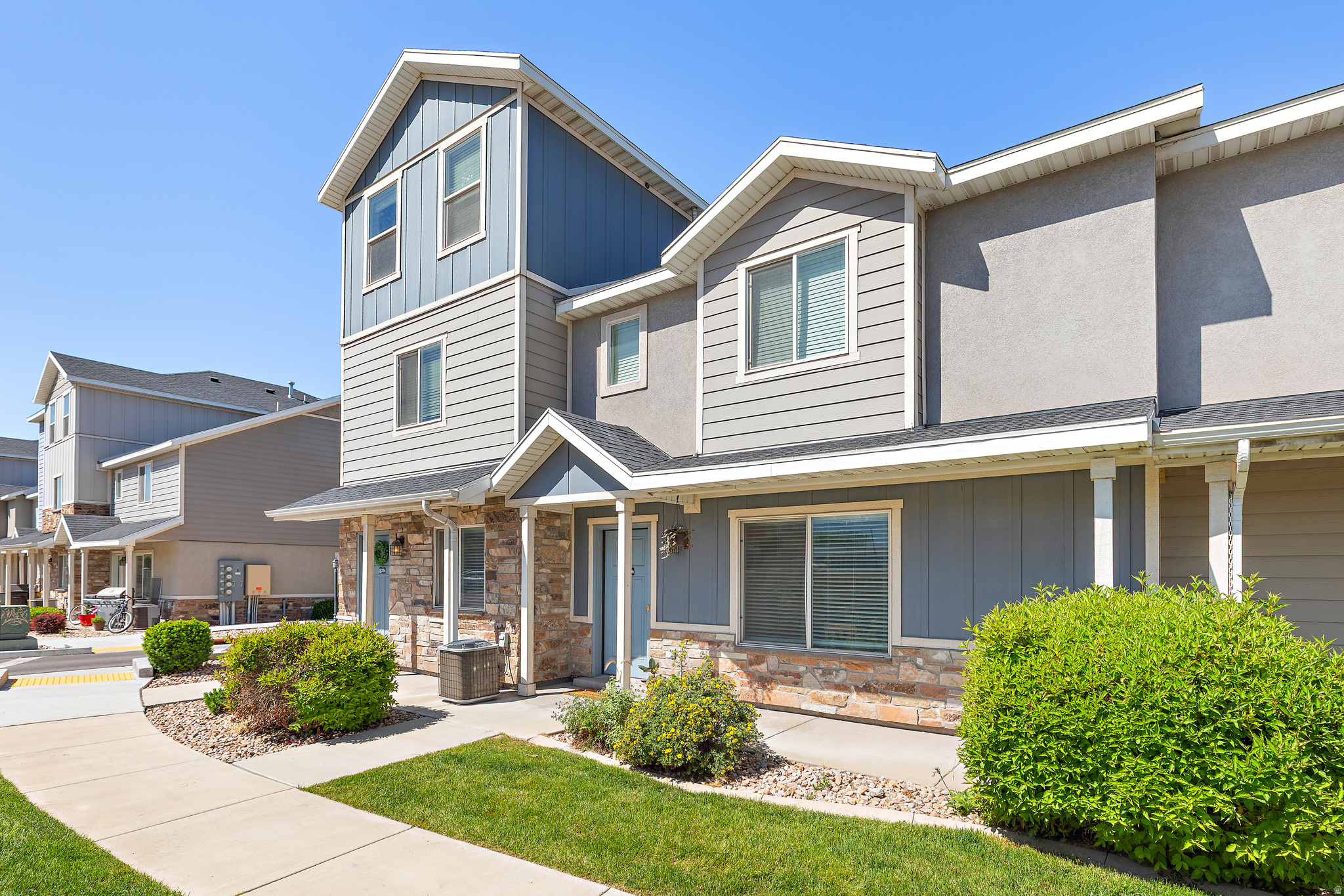 256 N 750 E, Vineyard, UT 84059 — photo 1