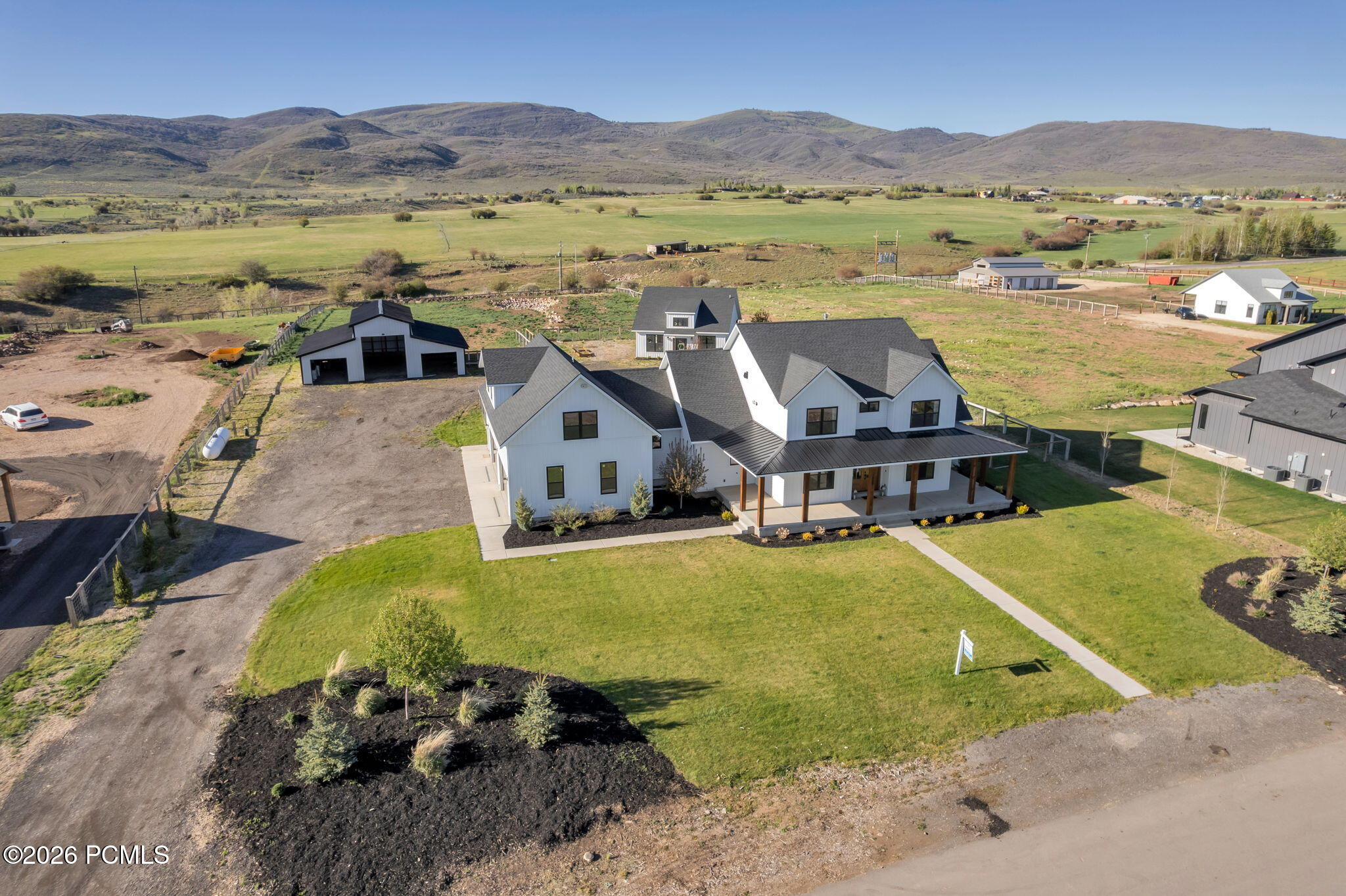 1820 Farmhouse Flats