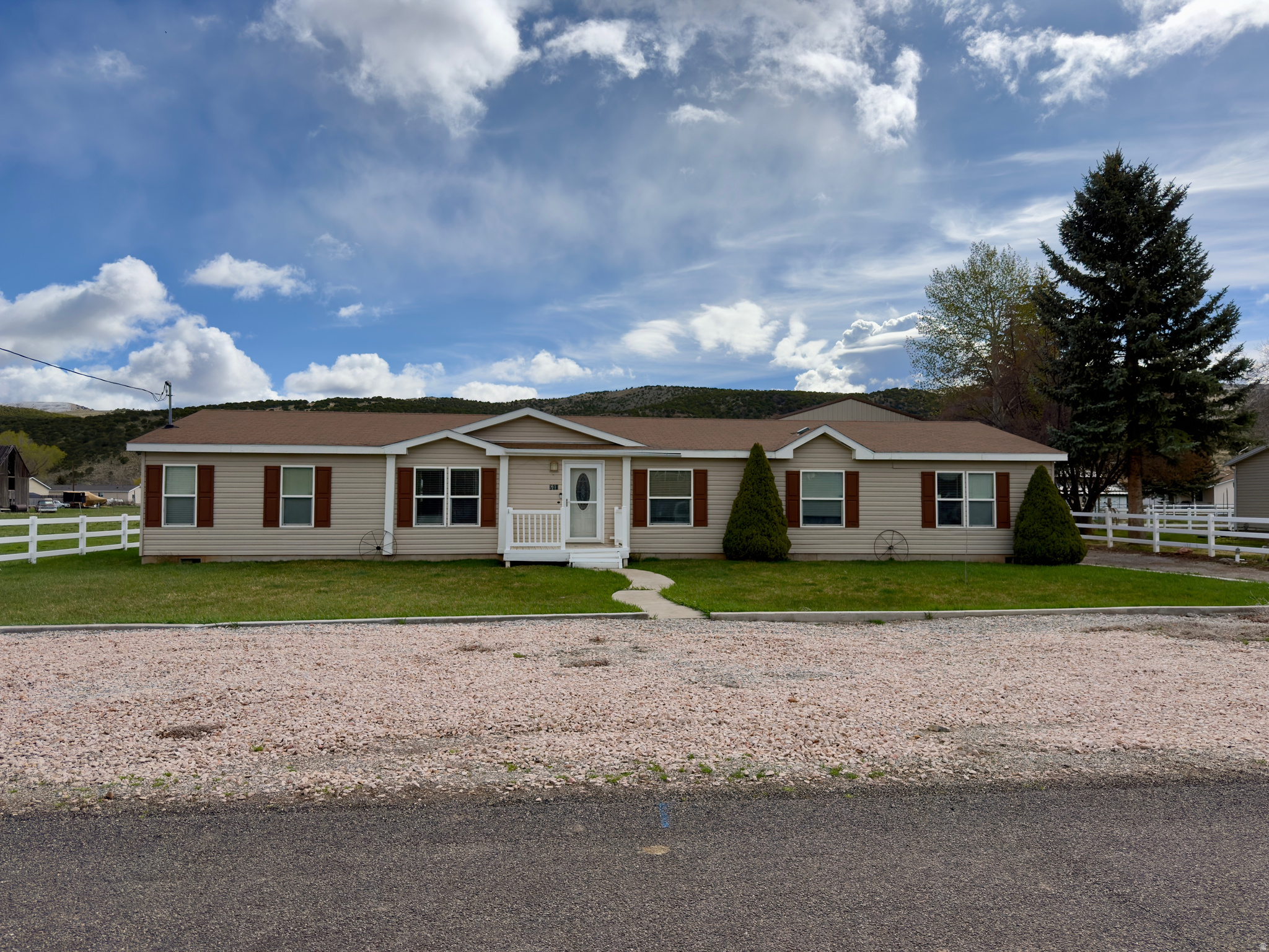 264 S MAIN ST