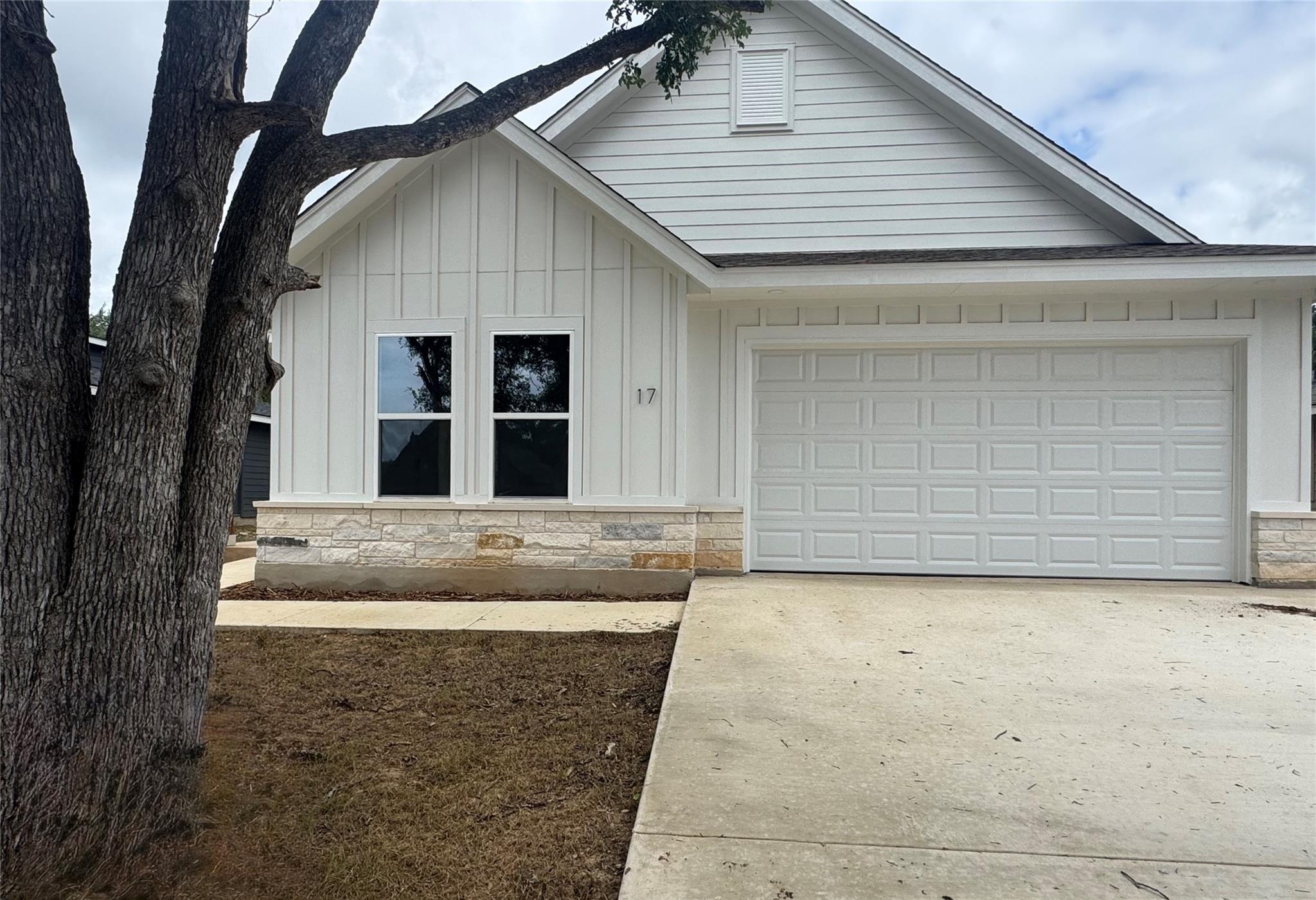 17 Summertime, Wimberley, TX 78676 — photo 1
