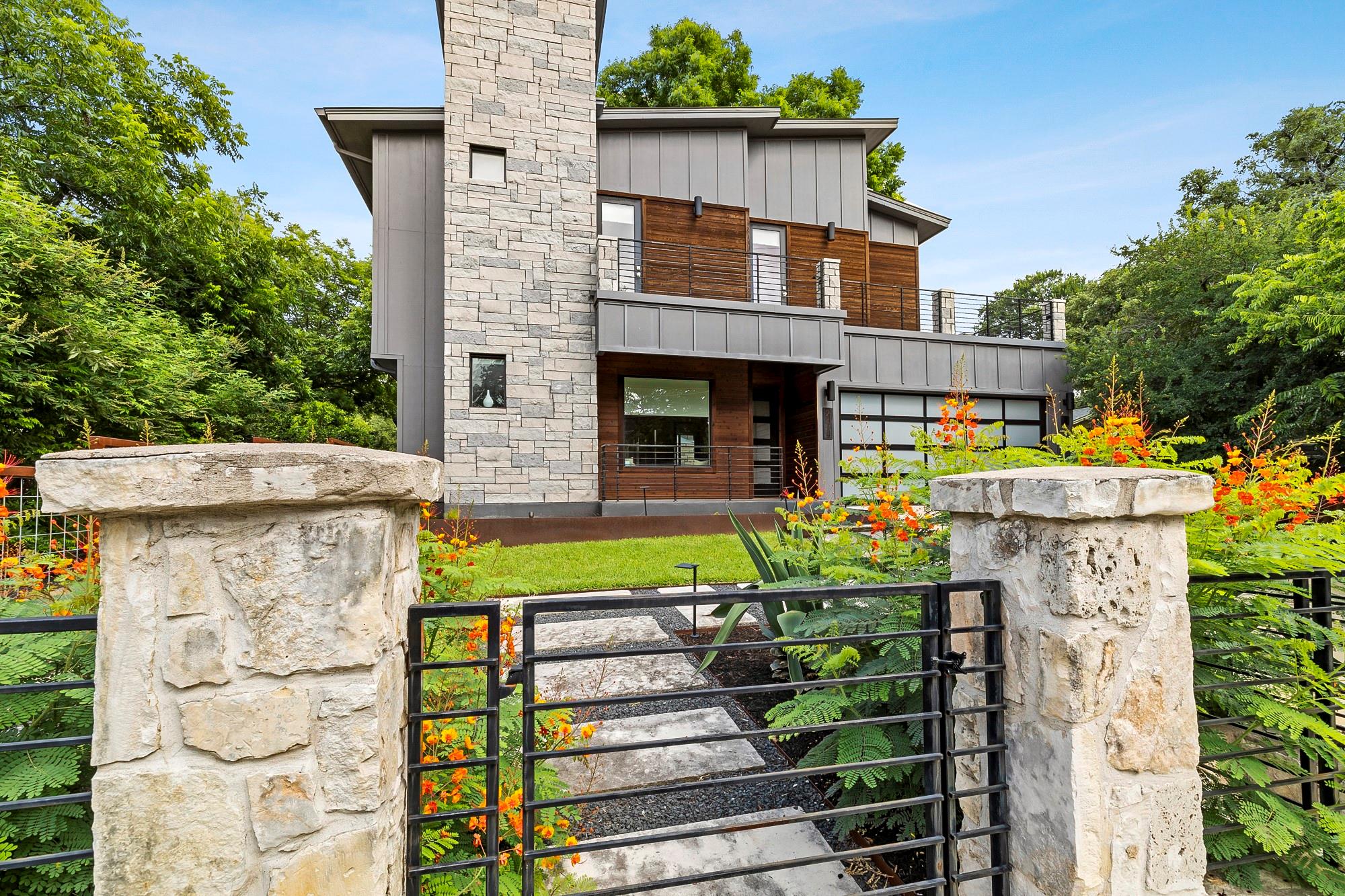 2414 Kinney, Austin, TX 78704 — photo 1