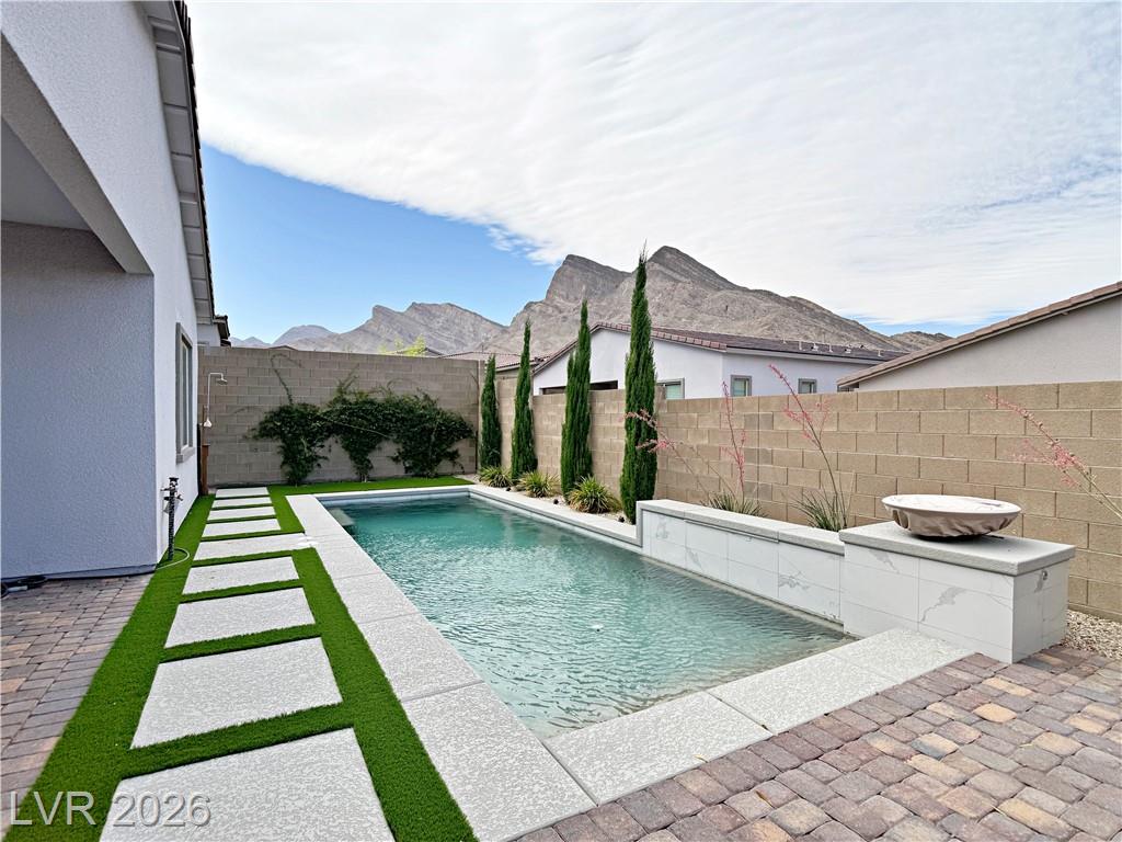 11622  Peregrine Point Court, Las Vegas, NV 89138 — photo 1