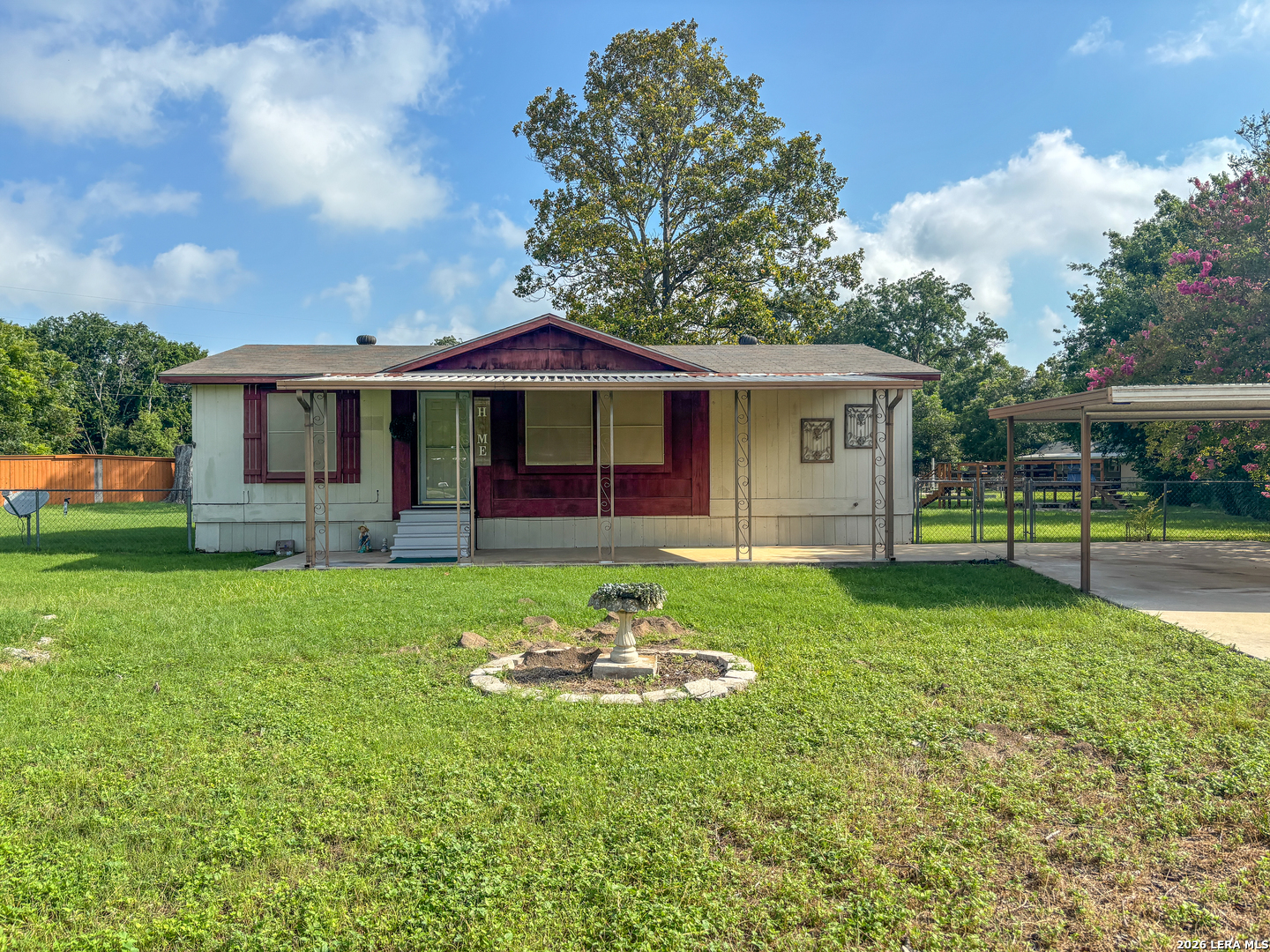 430 PECAN DR SW, McQueeney, TX 78123 — photo 1