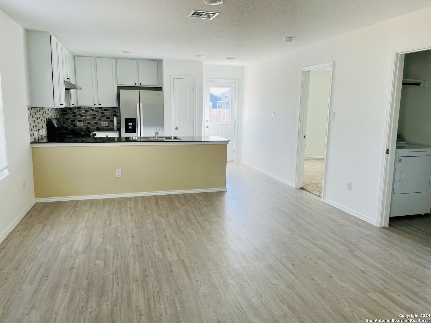 5847 Coahulia, , 78155 — photo 1