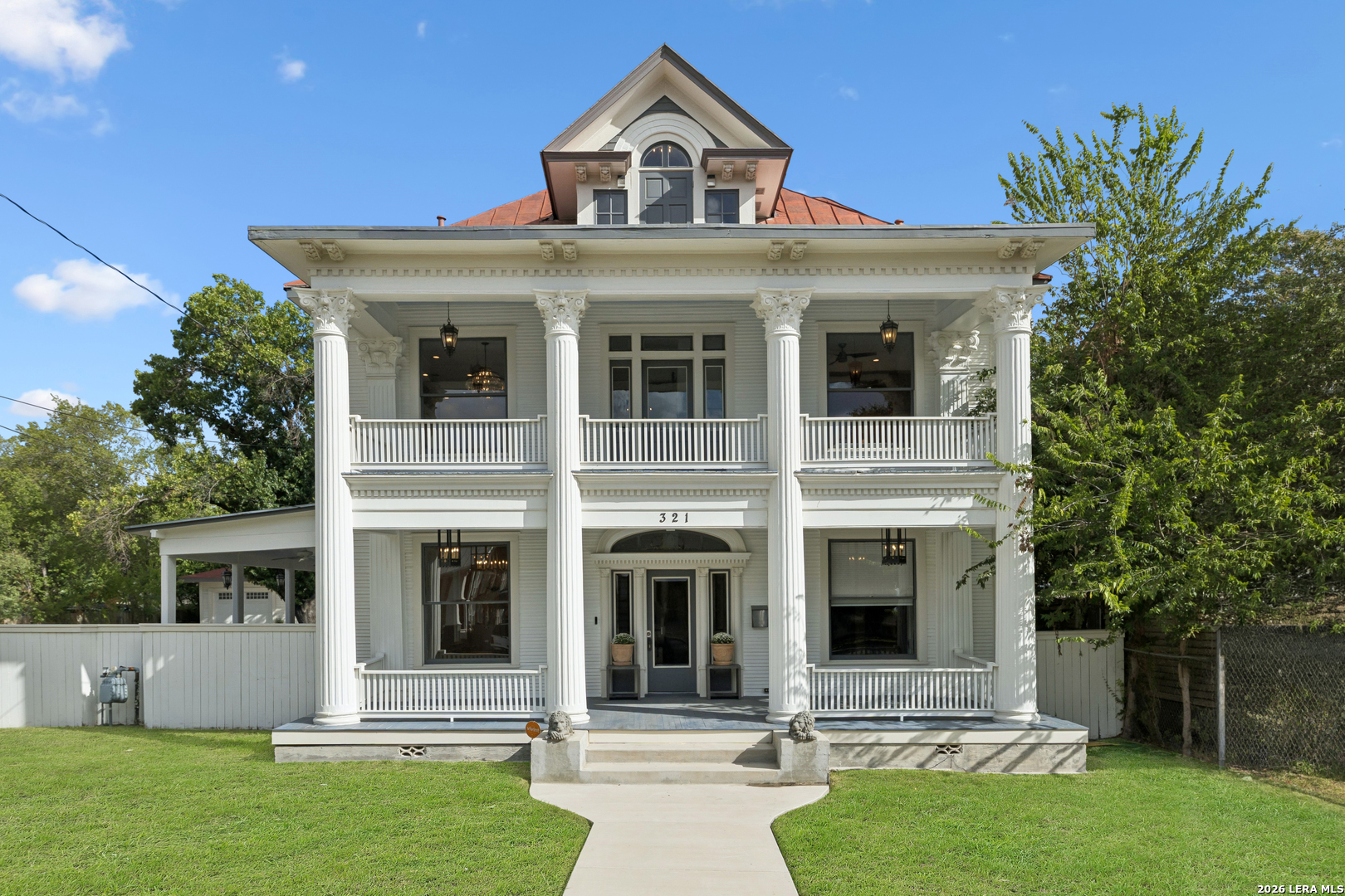 321 E Dewey Pl, ,  78212 — photo 1