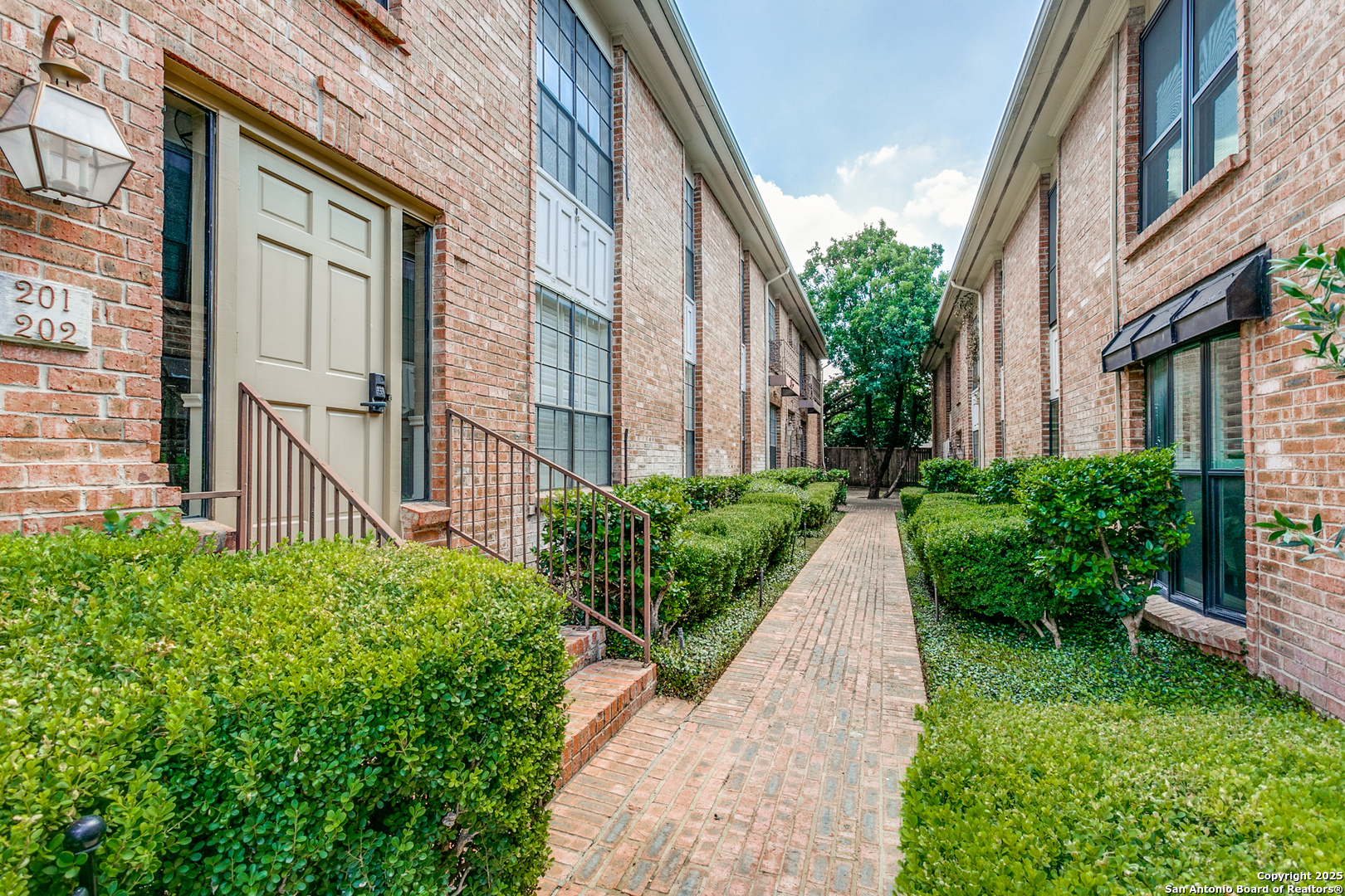 7815 Broadway, San Antonio, TX 78209 — photo 1