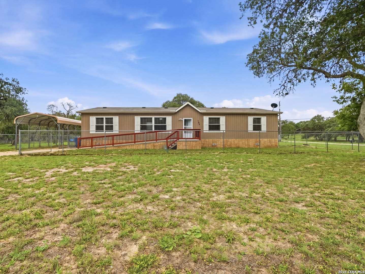 102 Mil Encinos, ,  78101 — photo 1