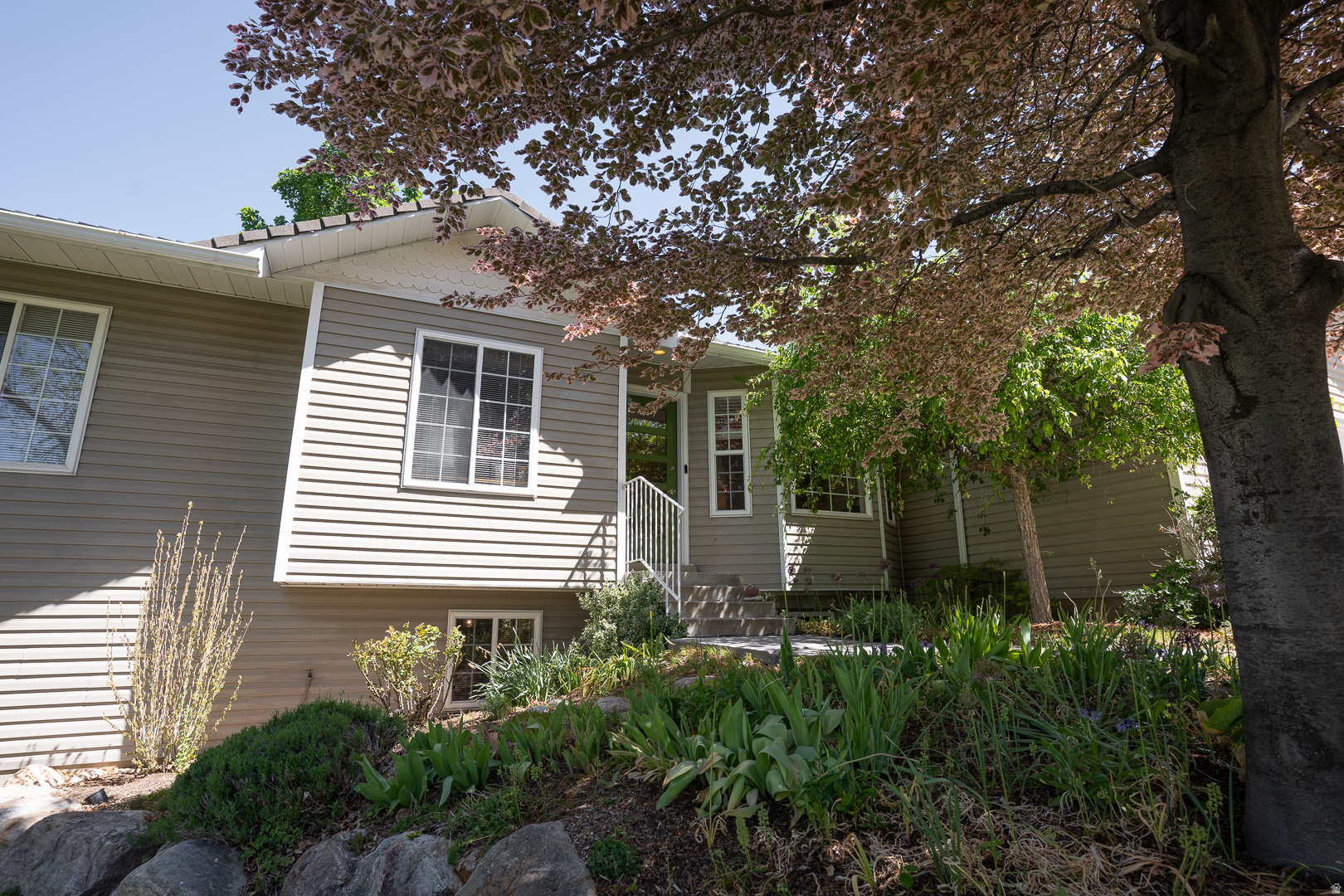 249 E 300 N, Smithfield, UT 84335 — photo 1