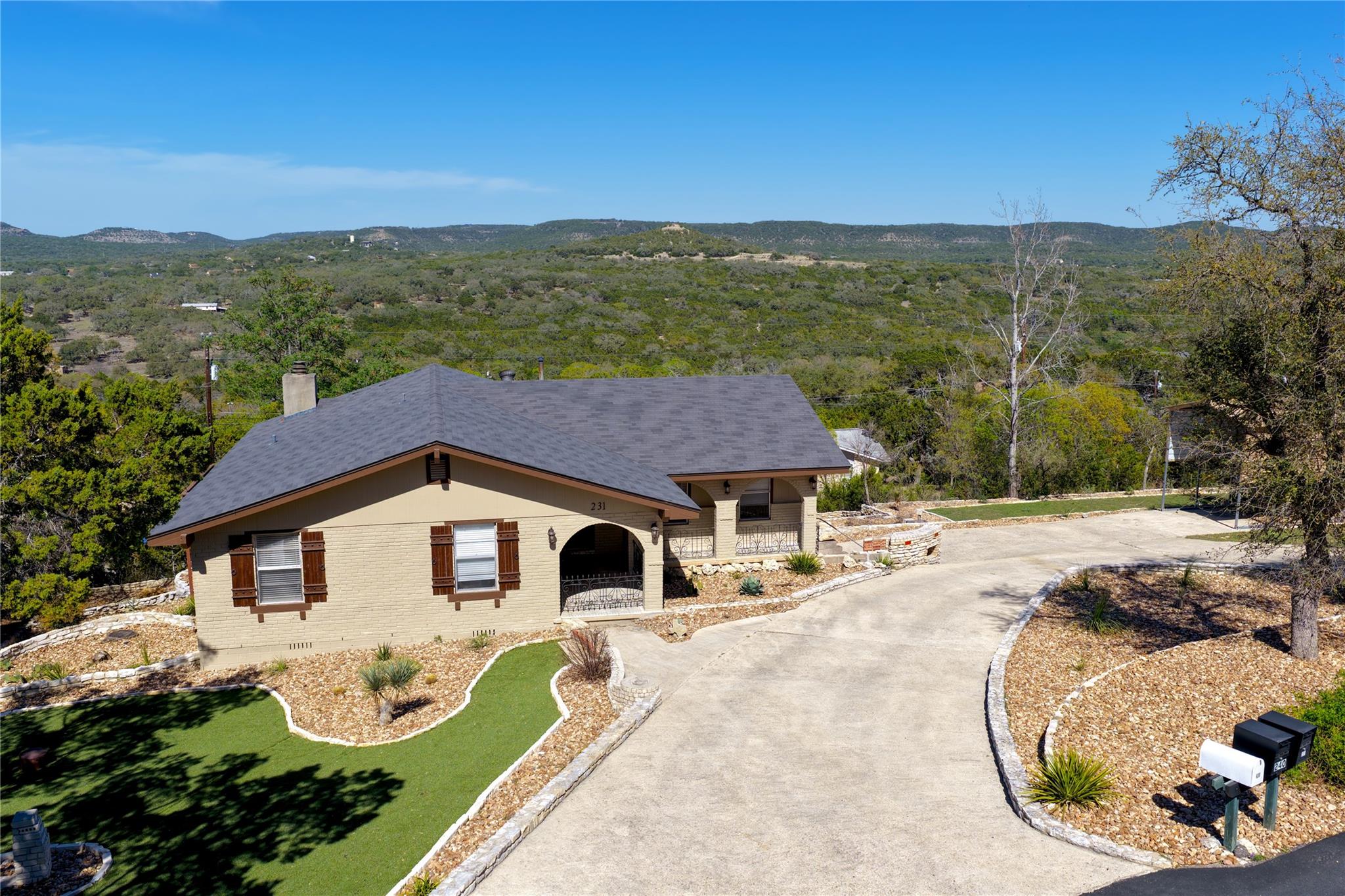 231 Vip, Canyon Lake, TX 78133 — photo 1