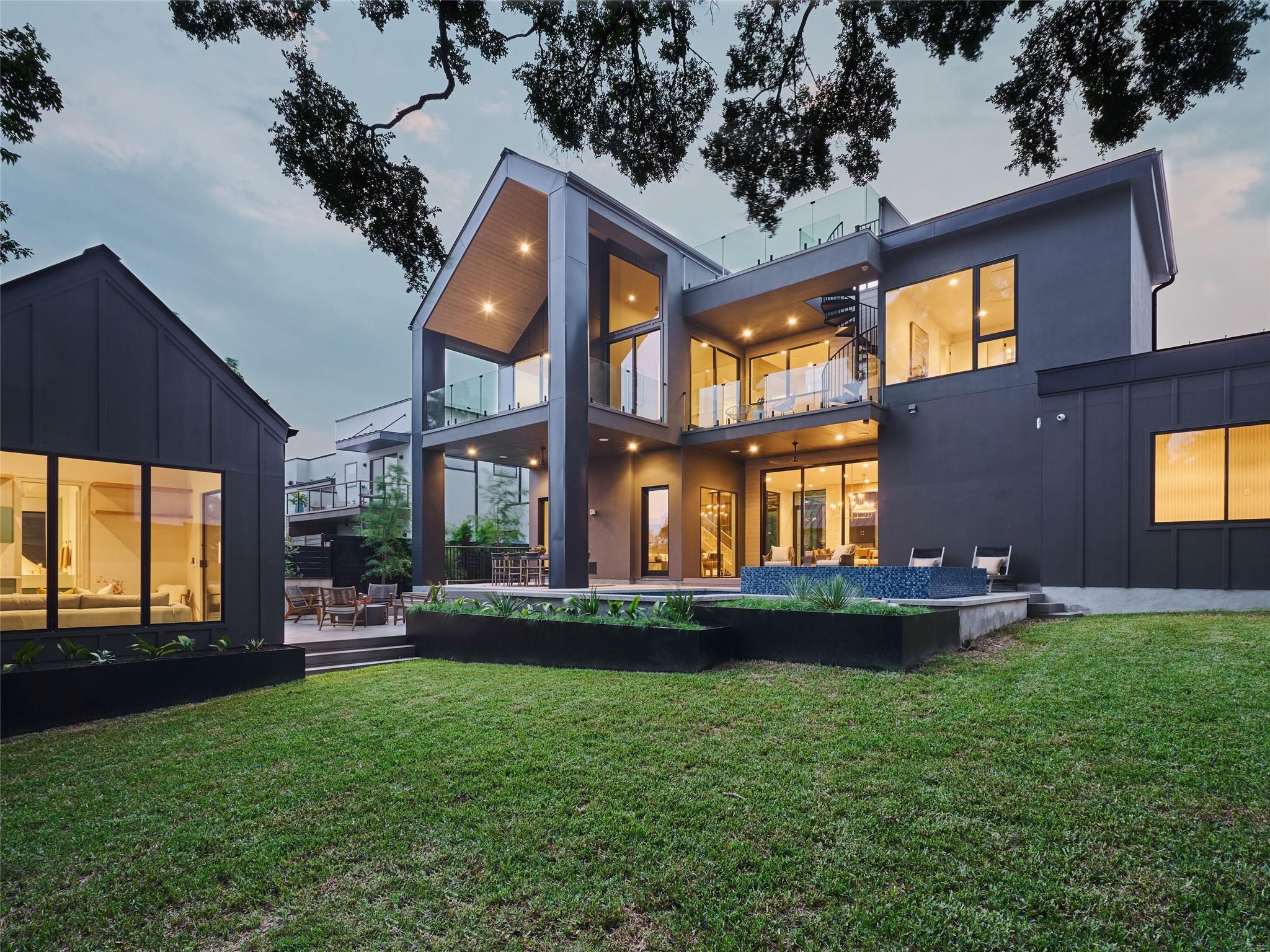1602 Taylor Gaines, Austin, TX 78741 — photo 1