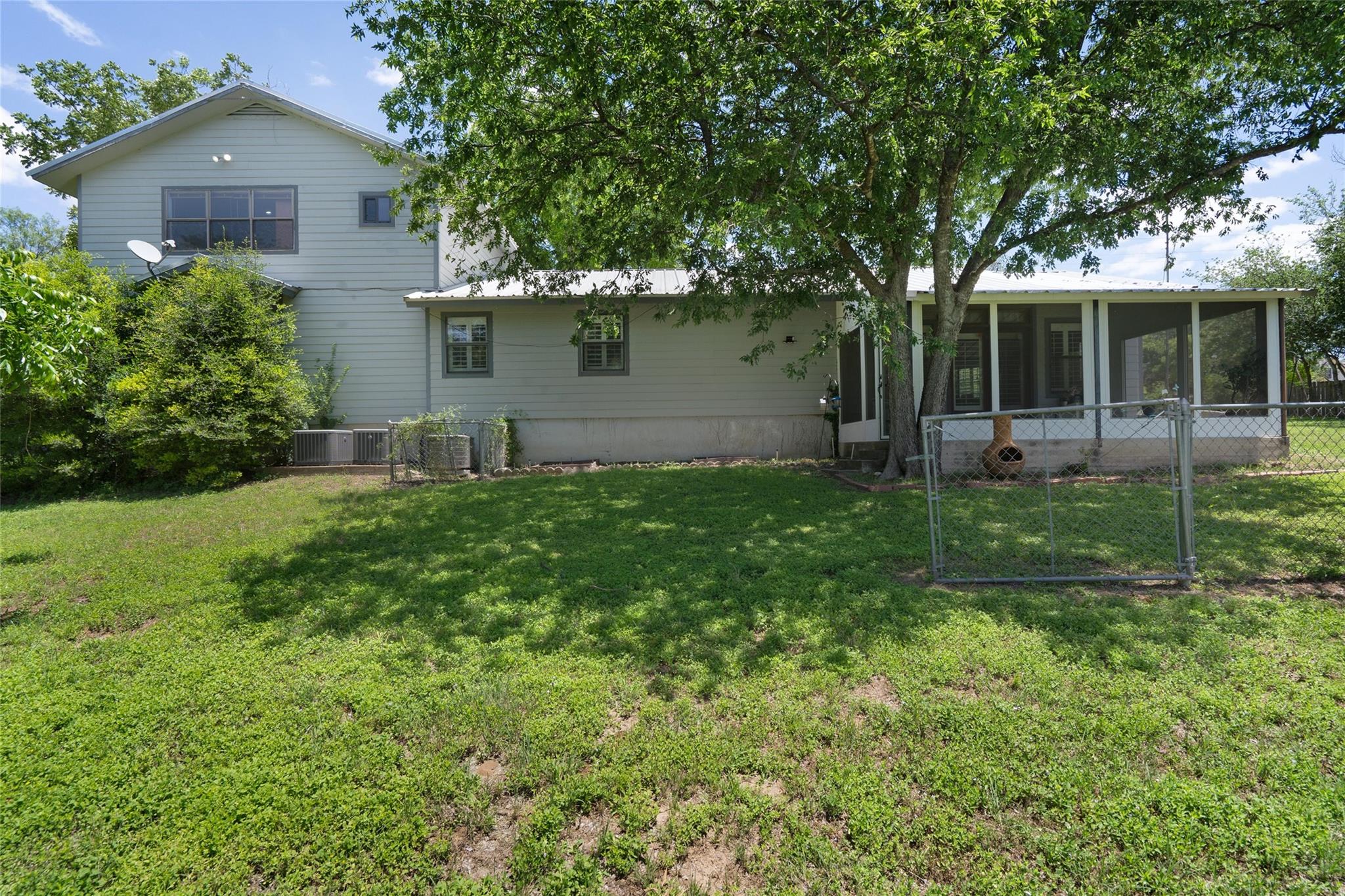 6448 River Oaks, Kingsland, TX 78639 — photo 1