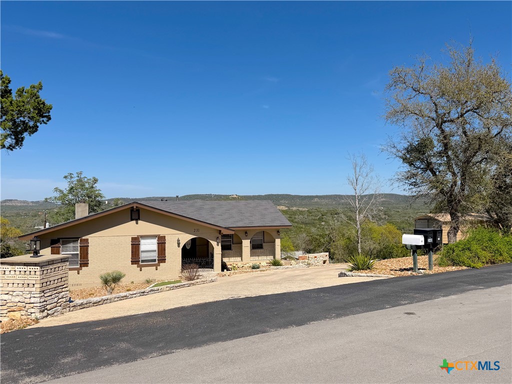 231 Vip Drive, Canyon Lake, TX 78133 — photo 1