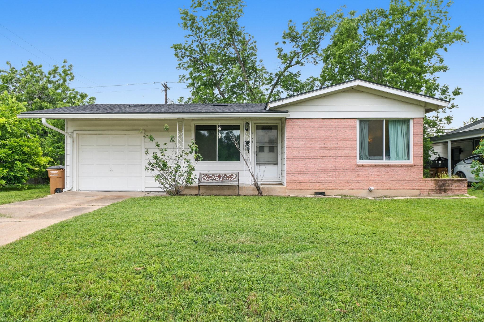 8207 Lazy, Austin, TX 78757 — photo 1