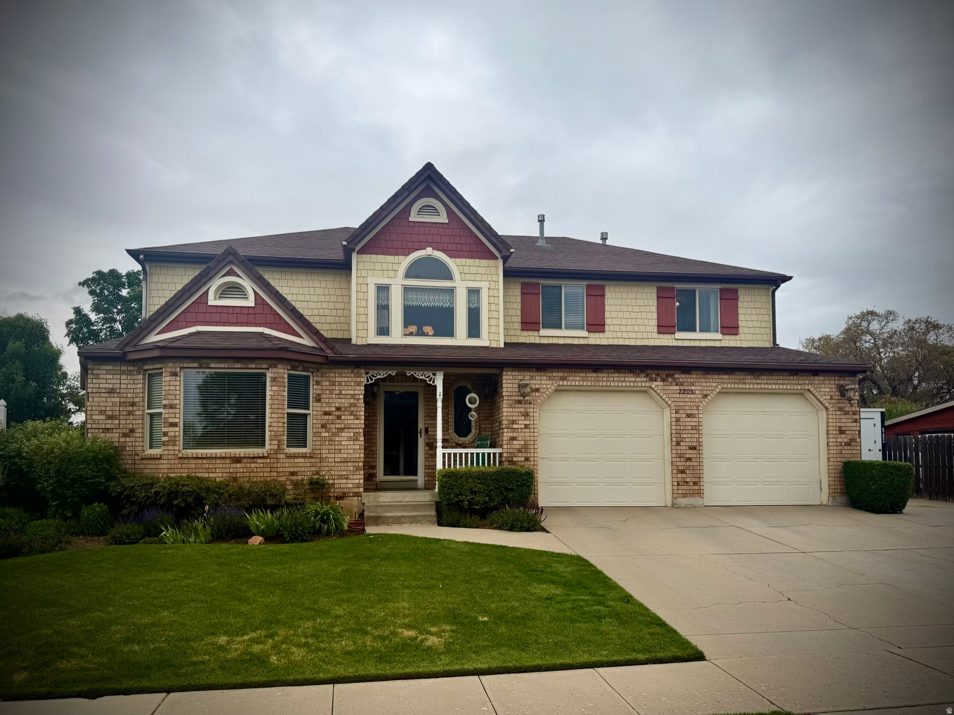 2205 E SUNSET DR, Layton, UT 84040 — photo 1