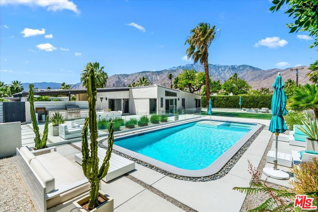 450 E Laurel Circle, Palm Springs, CA 92262 — photo 1