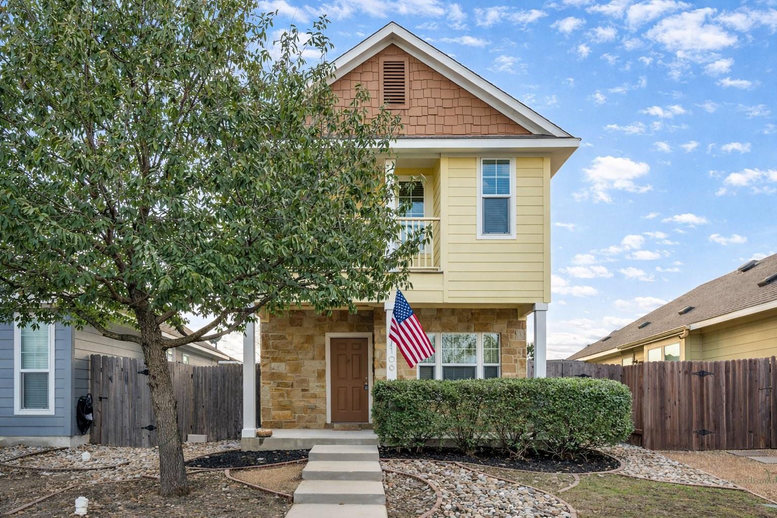 106 Preston, San Marcos, TX 78666 — photo 1