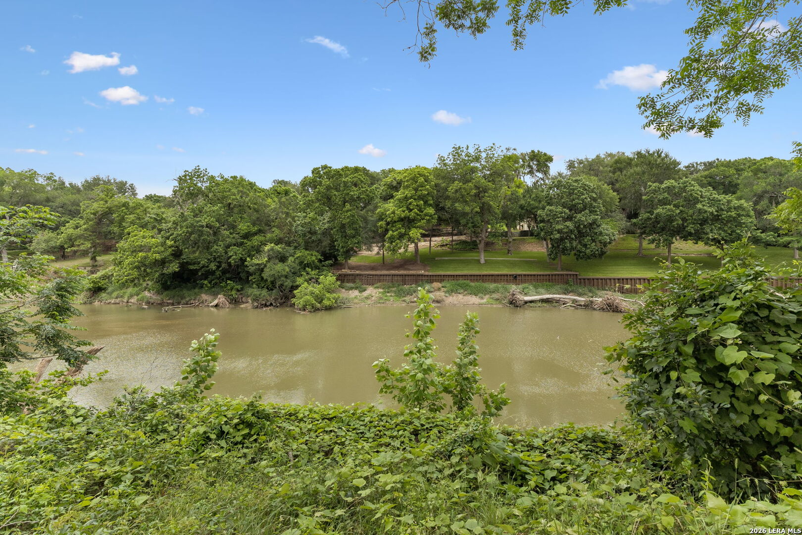346 DEER SLAYER DR, ,  78155 — photo 1