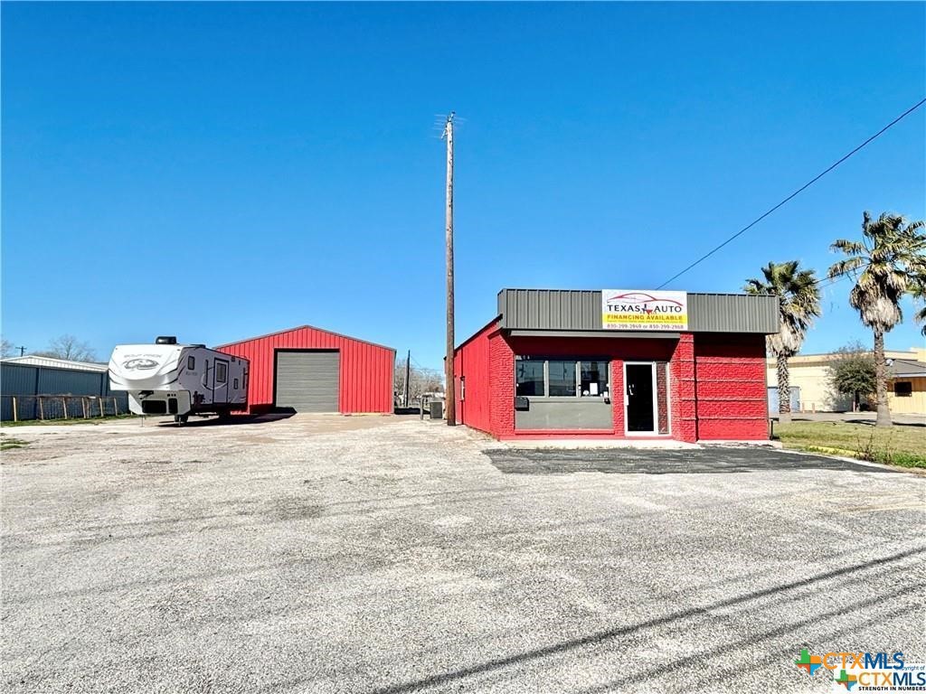 3304 Houston Highway, Victoria, TX 77901 — photo 1