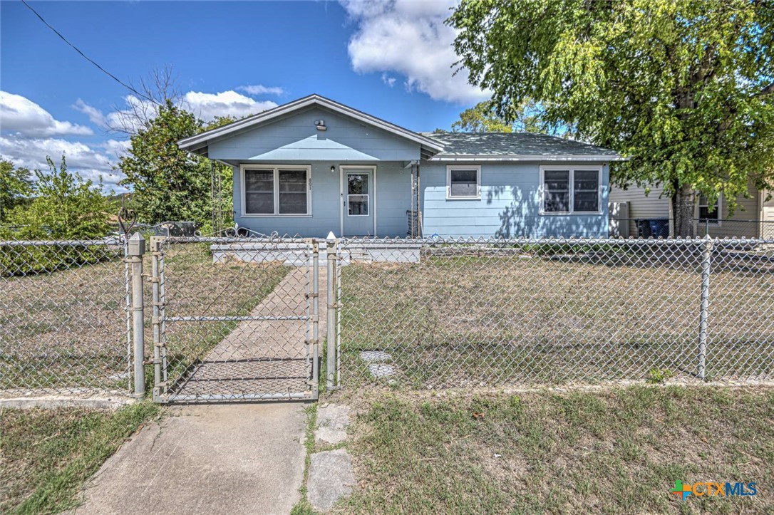801 N Main ST, Copperas Cove, TX 76522 — photo 1