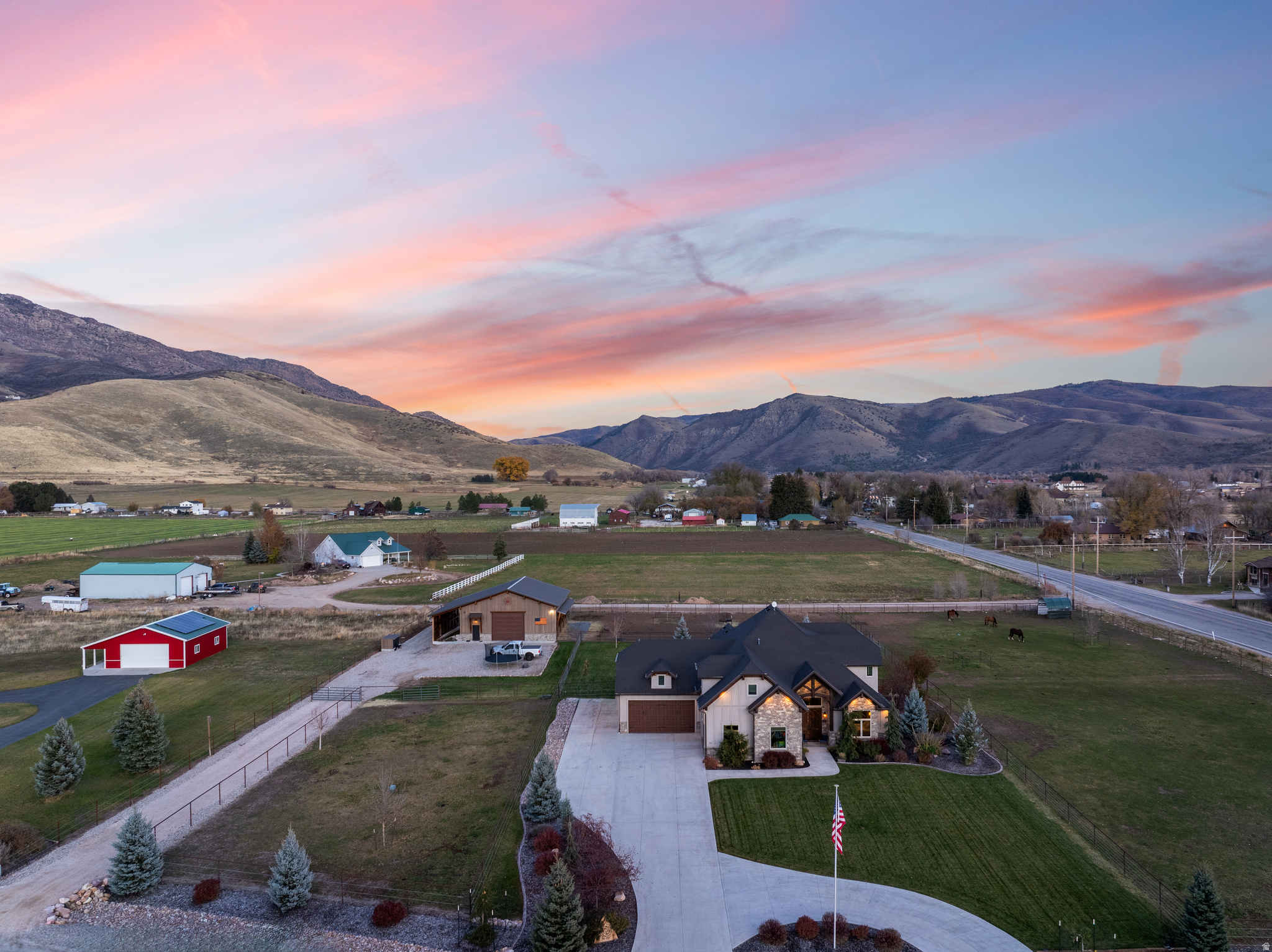 152 N 8750 E, Huntsville, UT 84317 — photo 1
