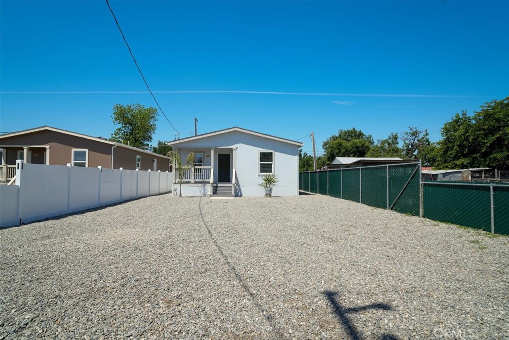 647 5th Street, Willows, CA 95988 — photo 1