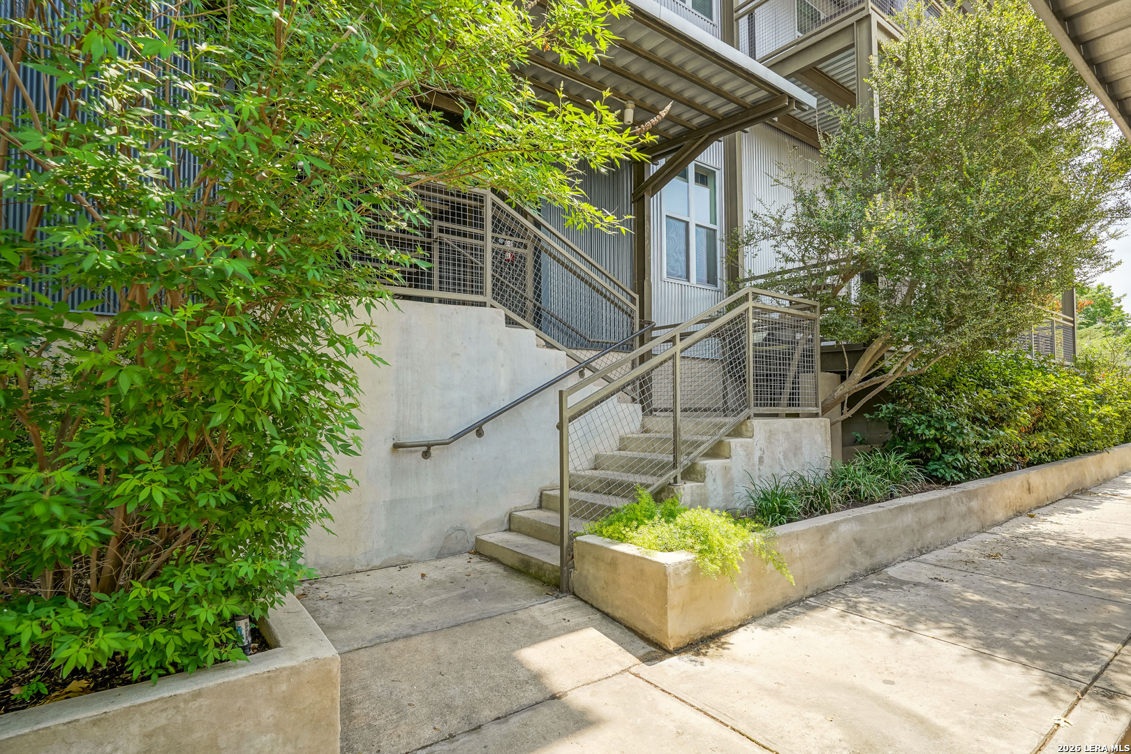 831 S Flores, San Antonio, TX 78204 — photo 1