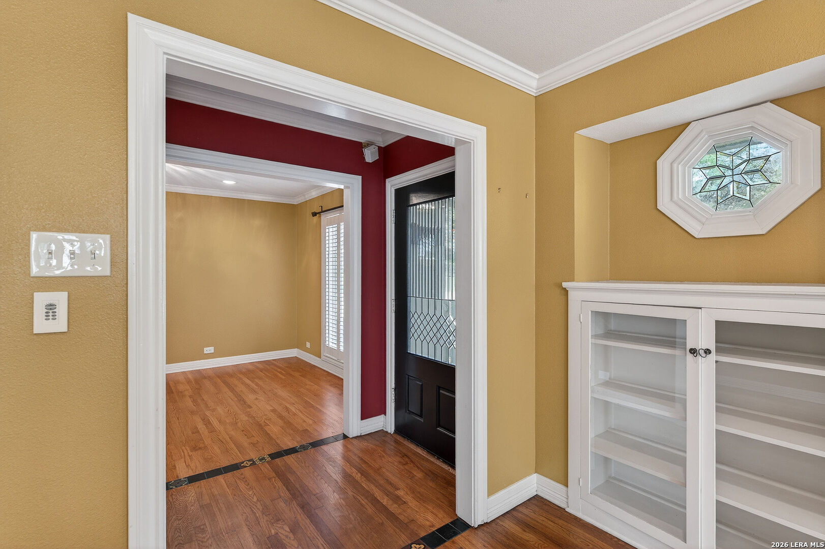 506 castano, , 78209 — photo 1
