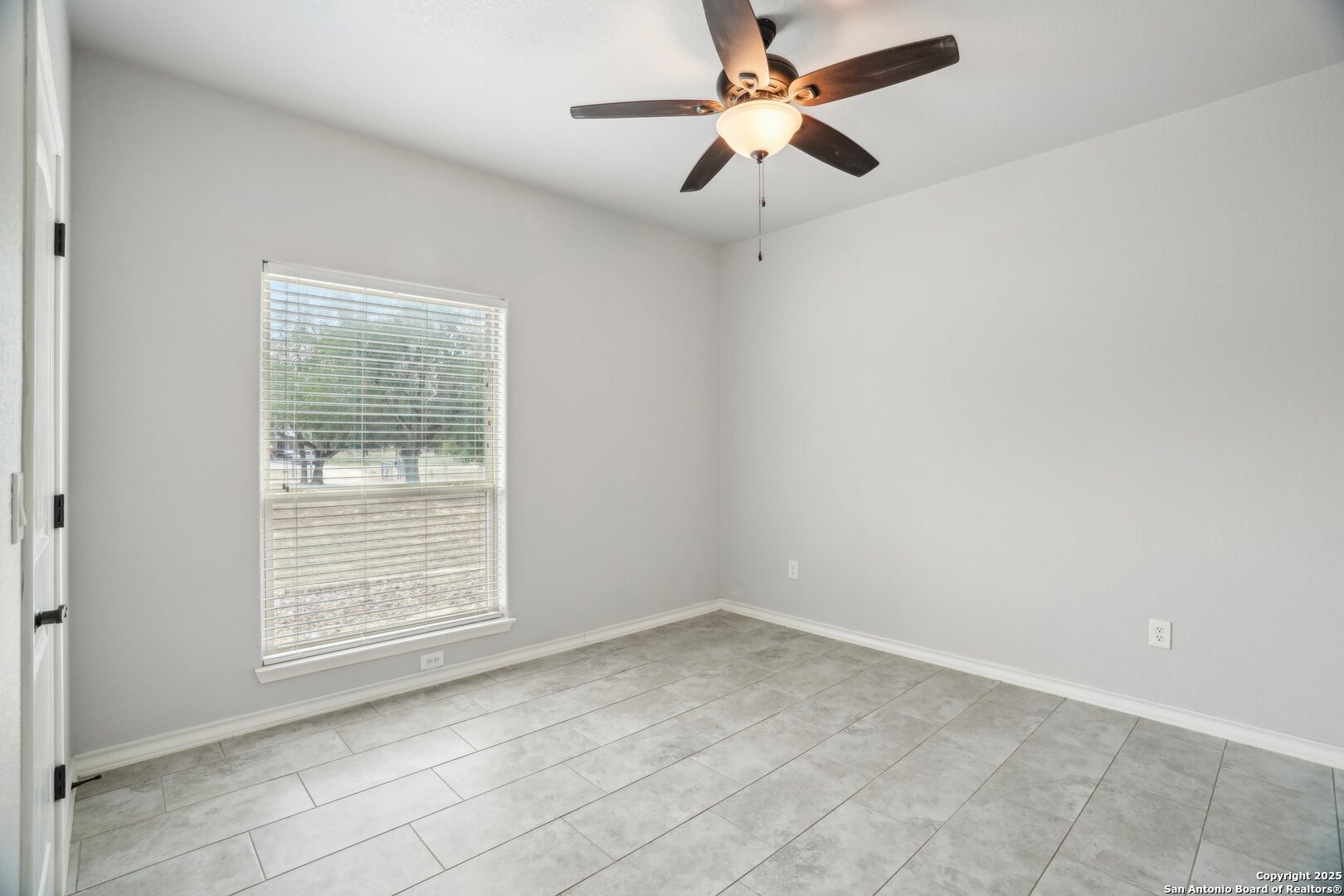 346 Broken Arrow, ,  78114 — photo 1