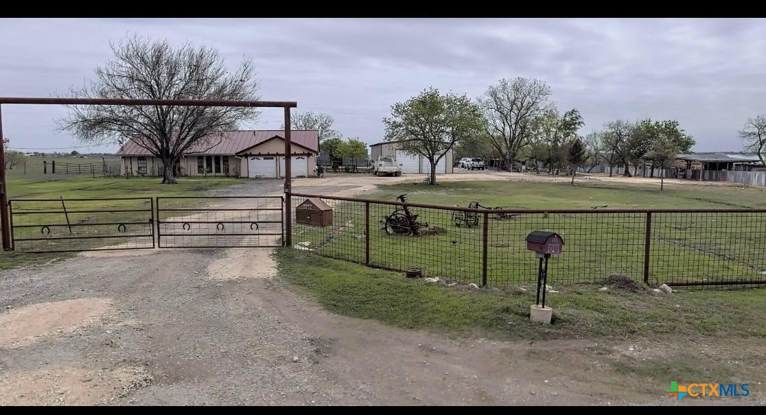 4610 Pfeil Road, Converse, TX 78109 — photo 1